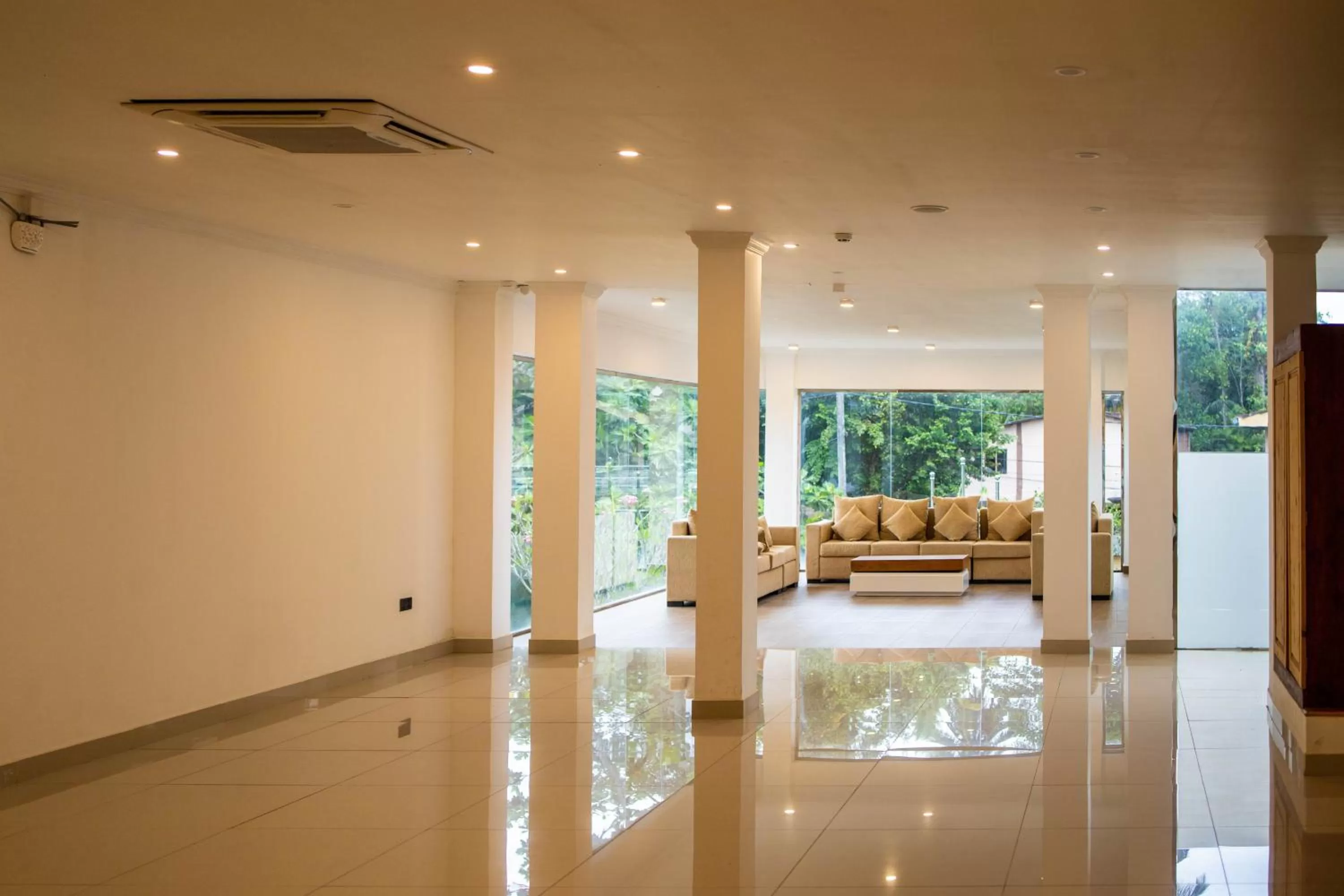 Lobby or reception in Hotel Ganthera Kandy