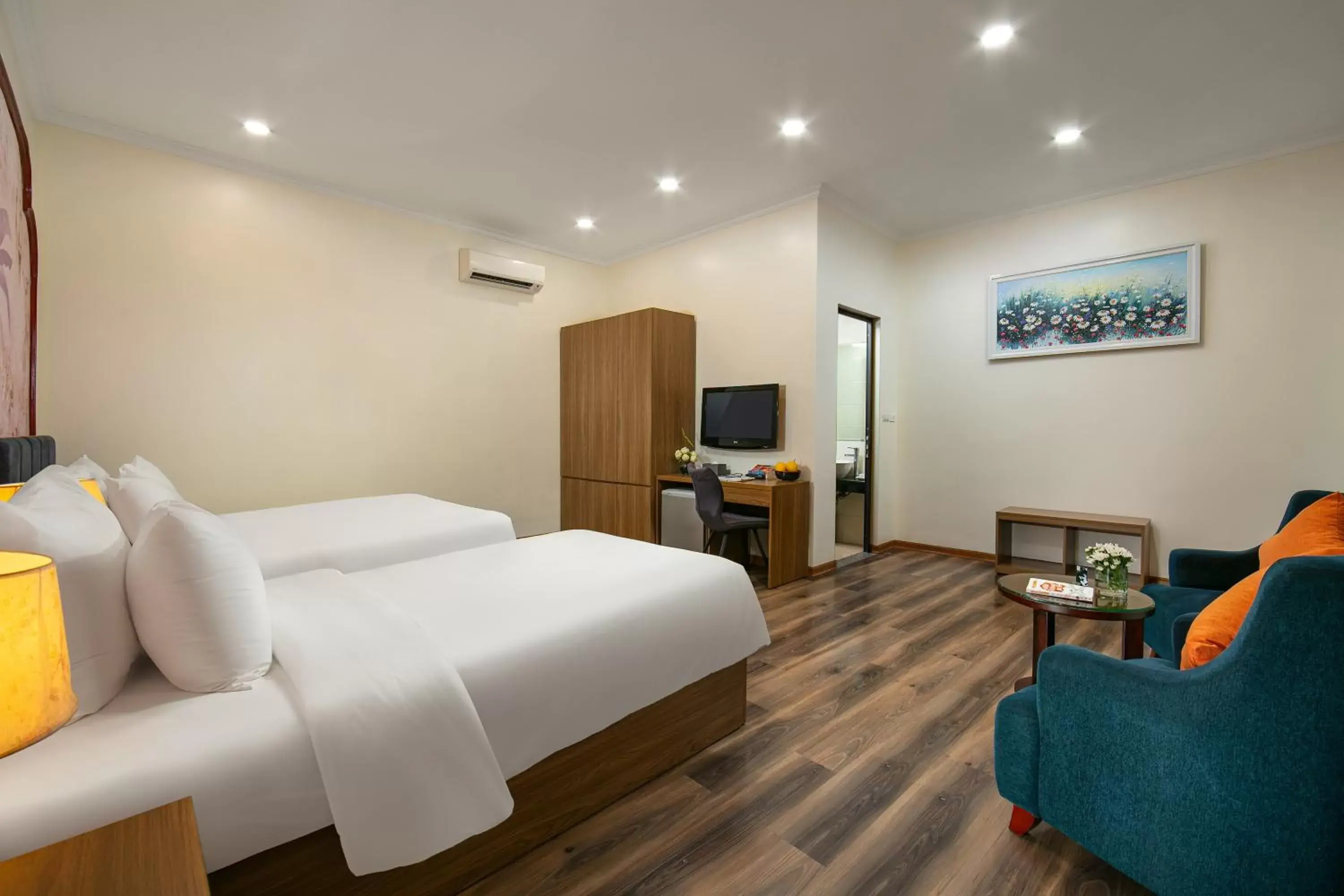 Superior Family Room - single occupancy in The Sono Hanoi Hotel Superior Family Room - single occupancy in The Sono Hanoi Hotel