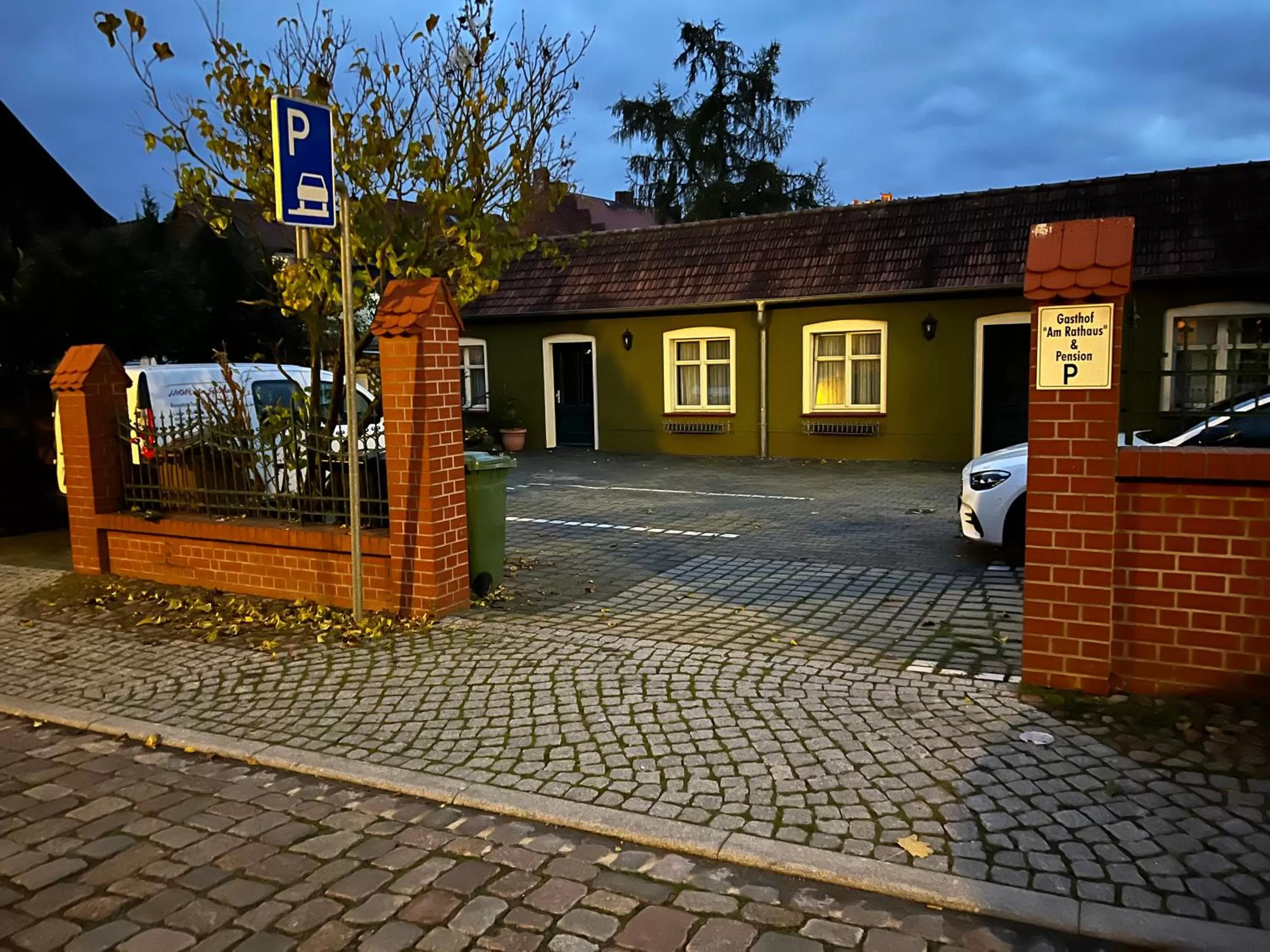 Property building in Hotel am Rathaus Adii