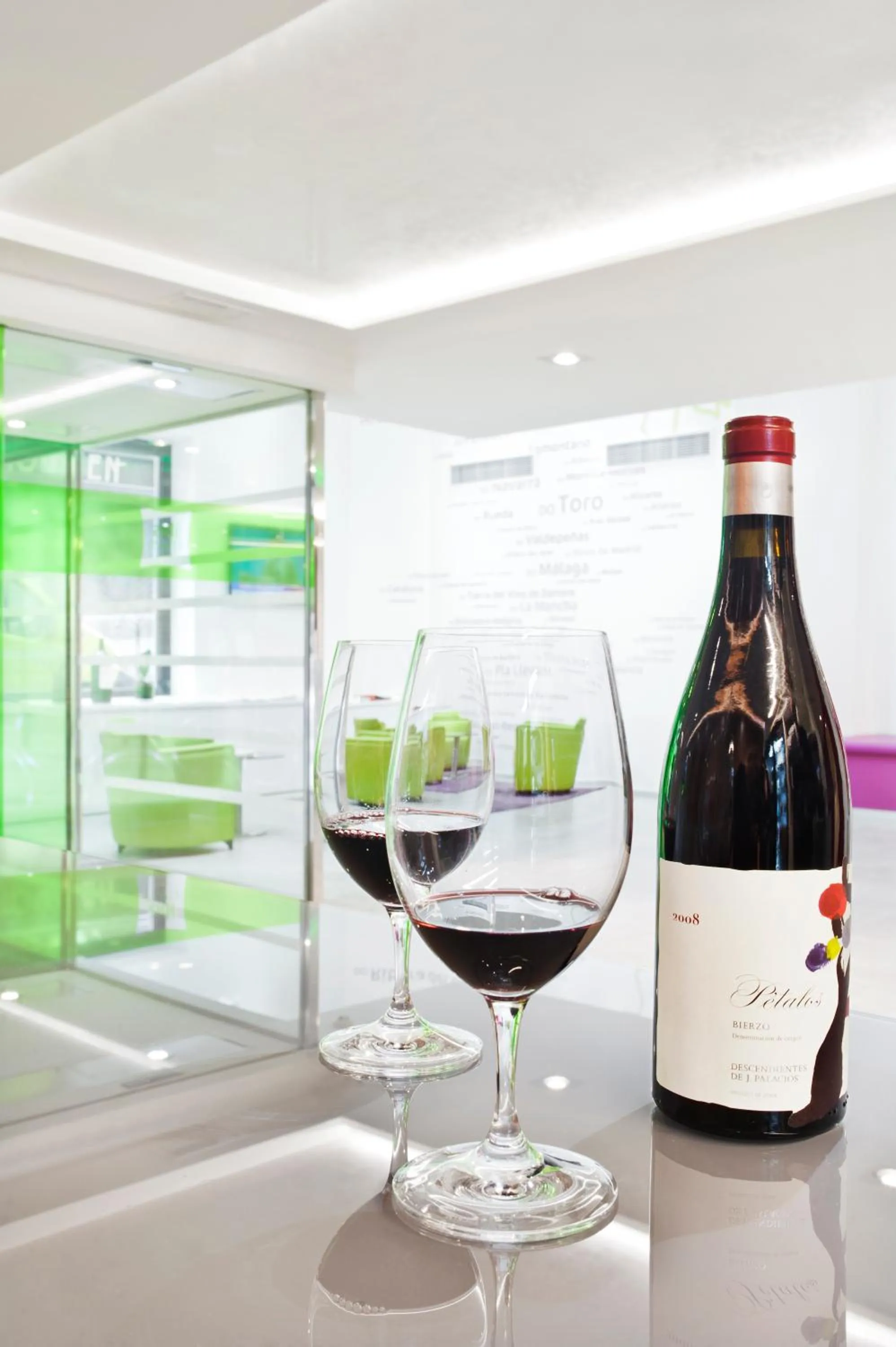 Food and drinks in Ibis Styles Madrid Prado