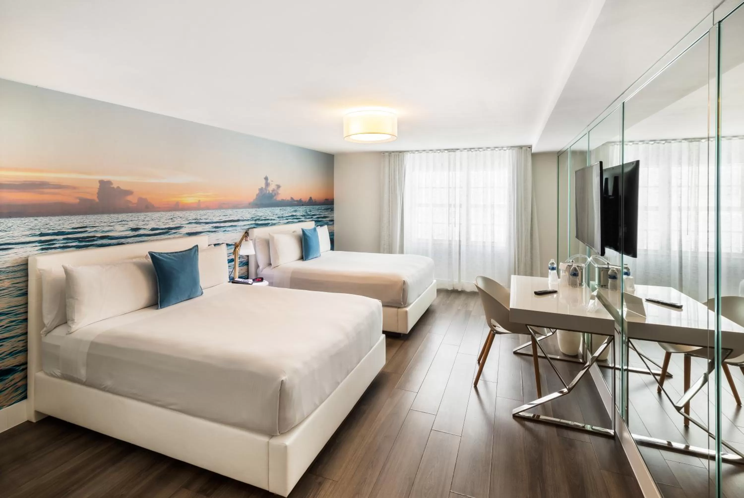 Photo of the whole room, Bed in President Hotel