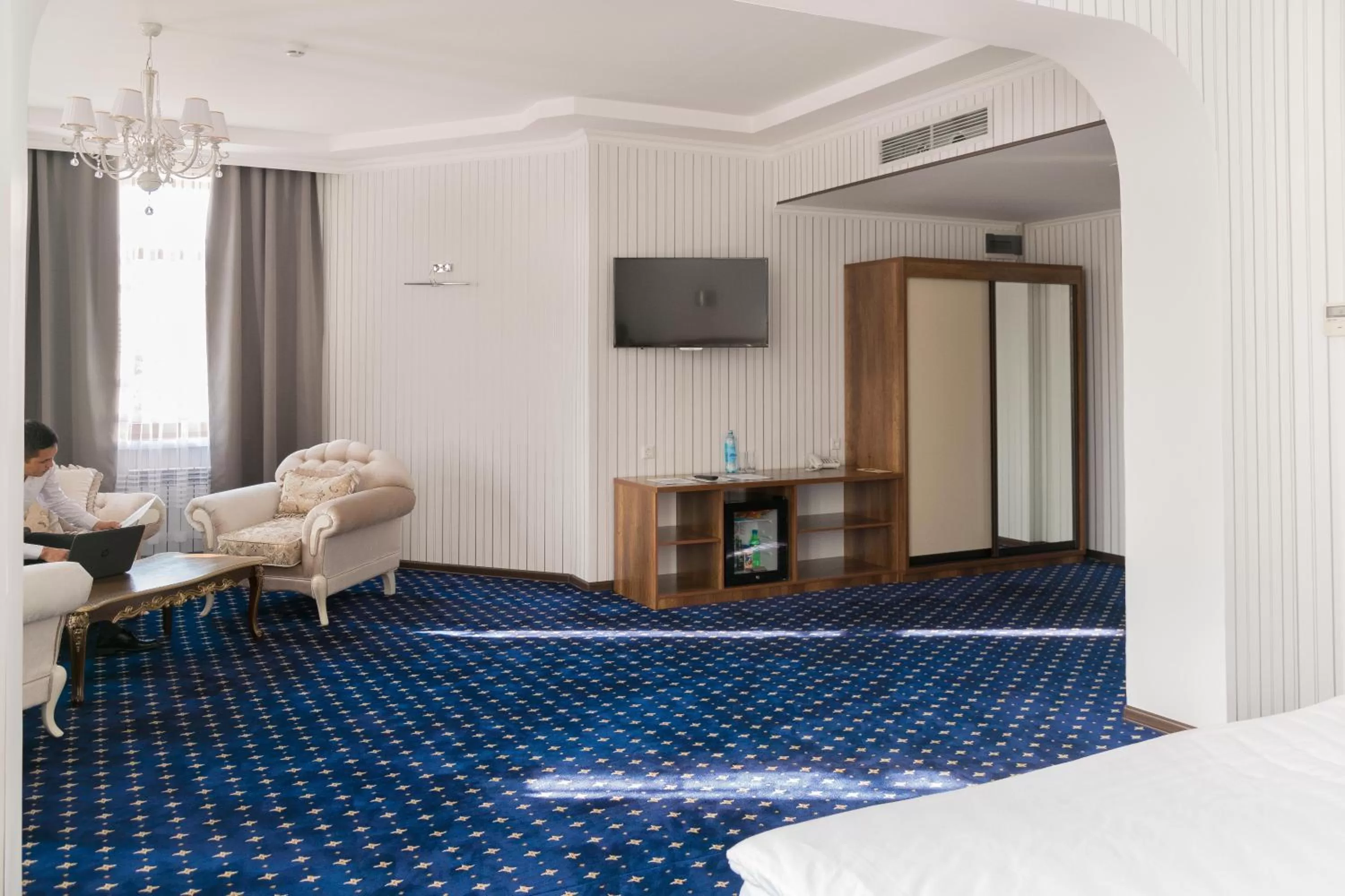 Bed in Hotel Khanaka