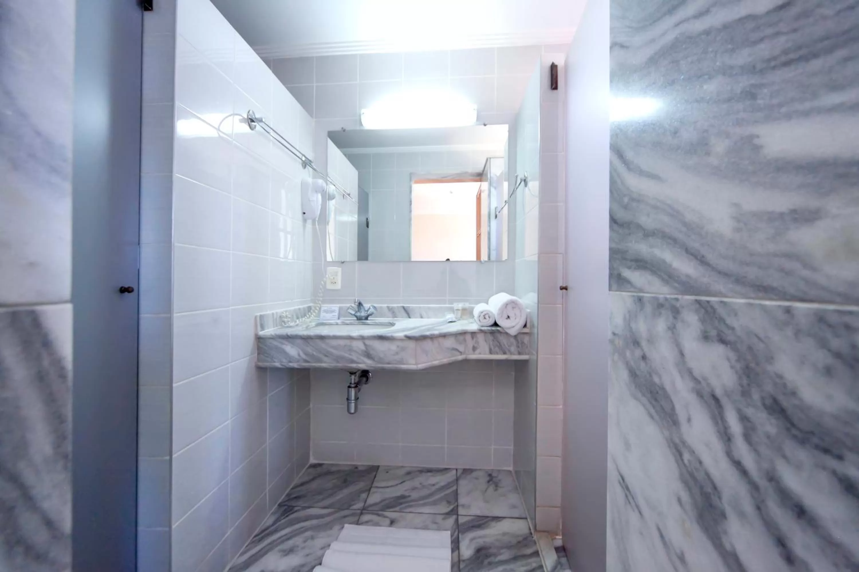 Bathroom in Sorocaba Park Hotel by Atlantica