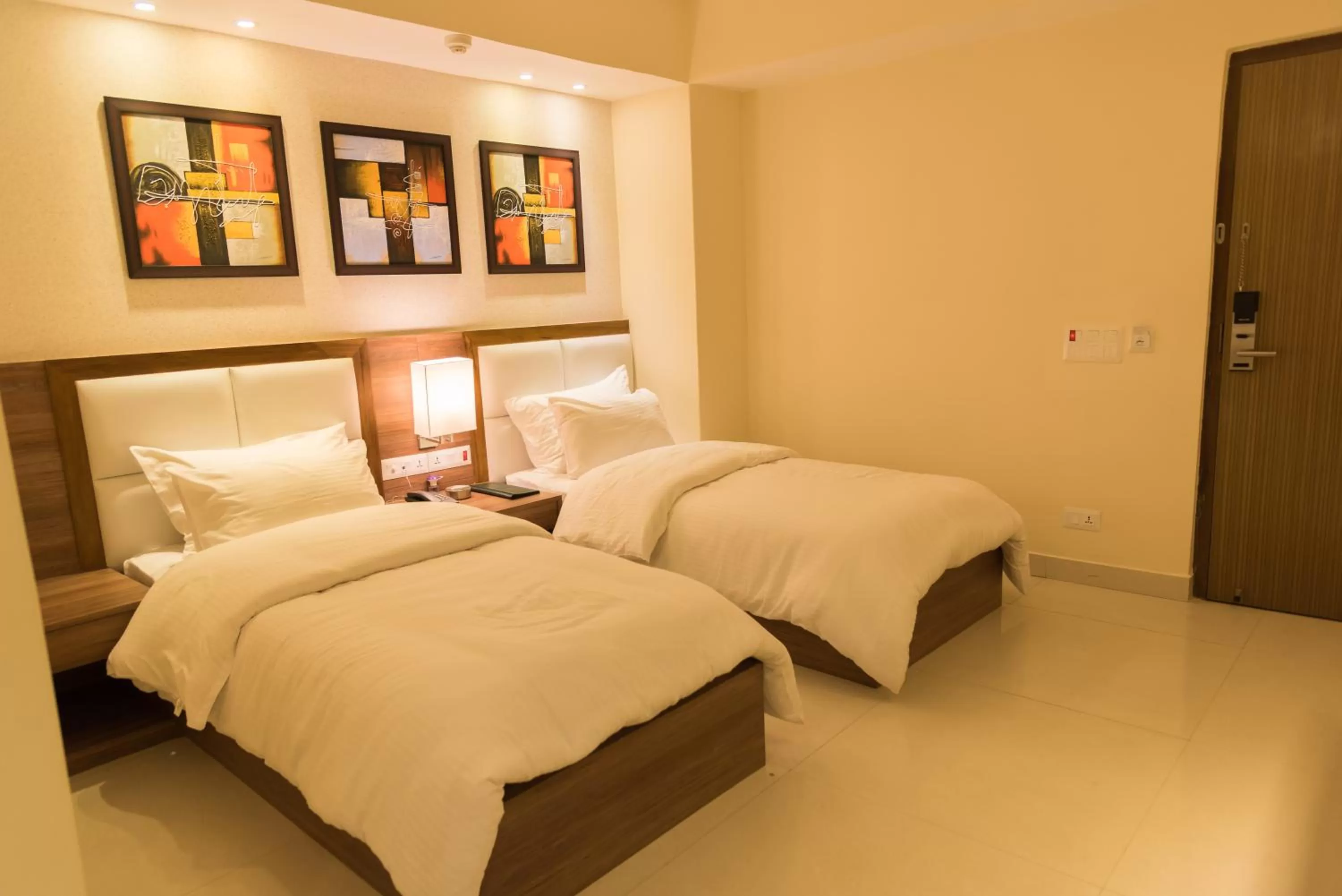 Bed in Sangai Continental (The Boutique Hotel)