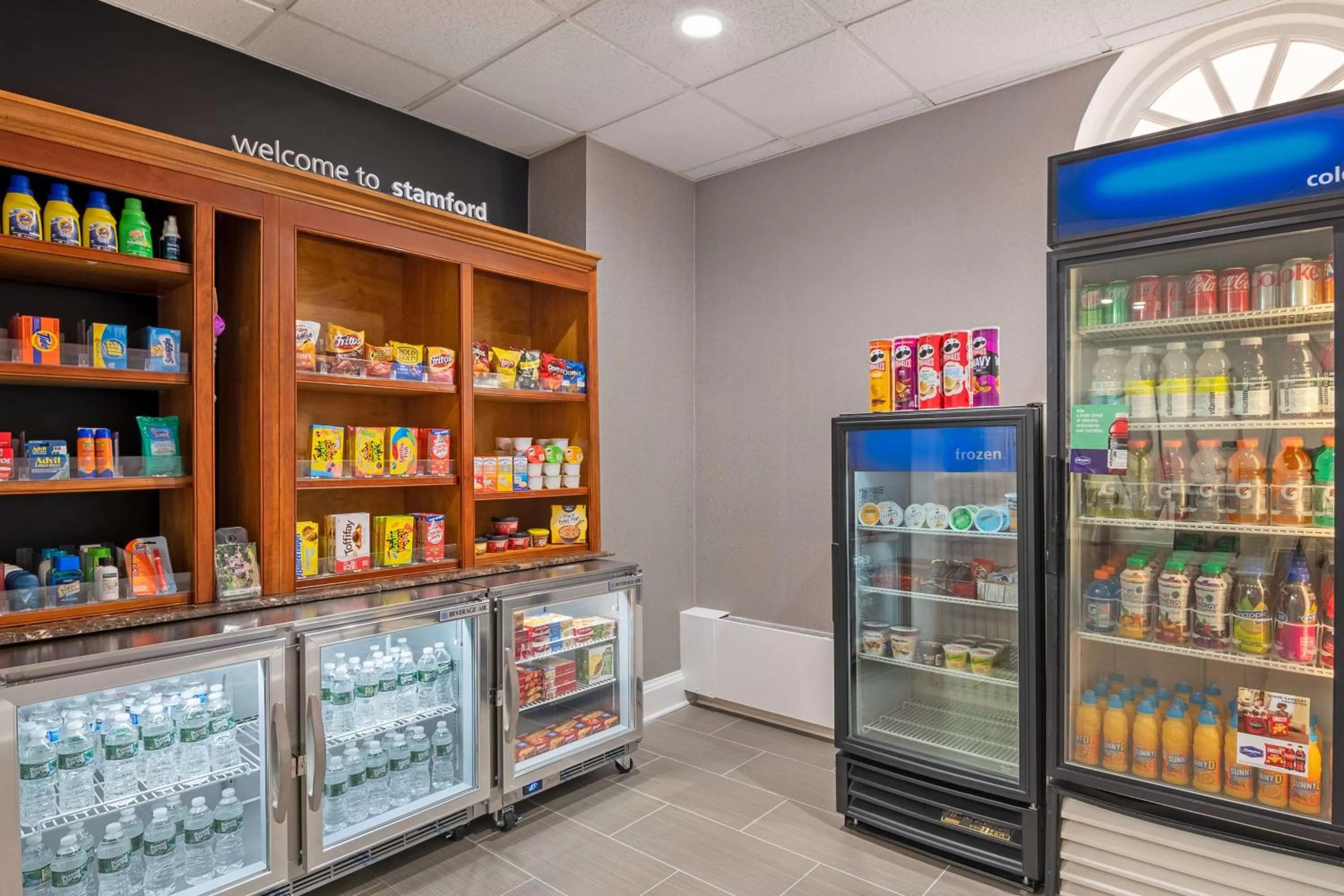 Restaurant/places to eat in Hampton Inn & Suites Stamford