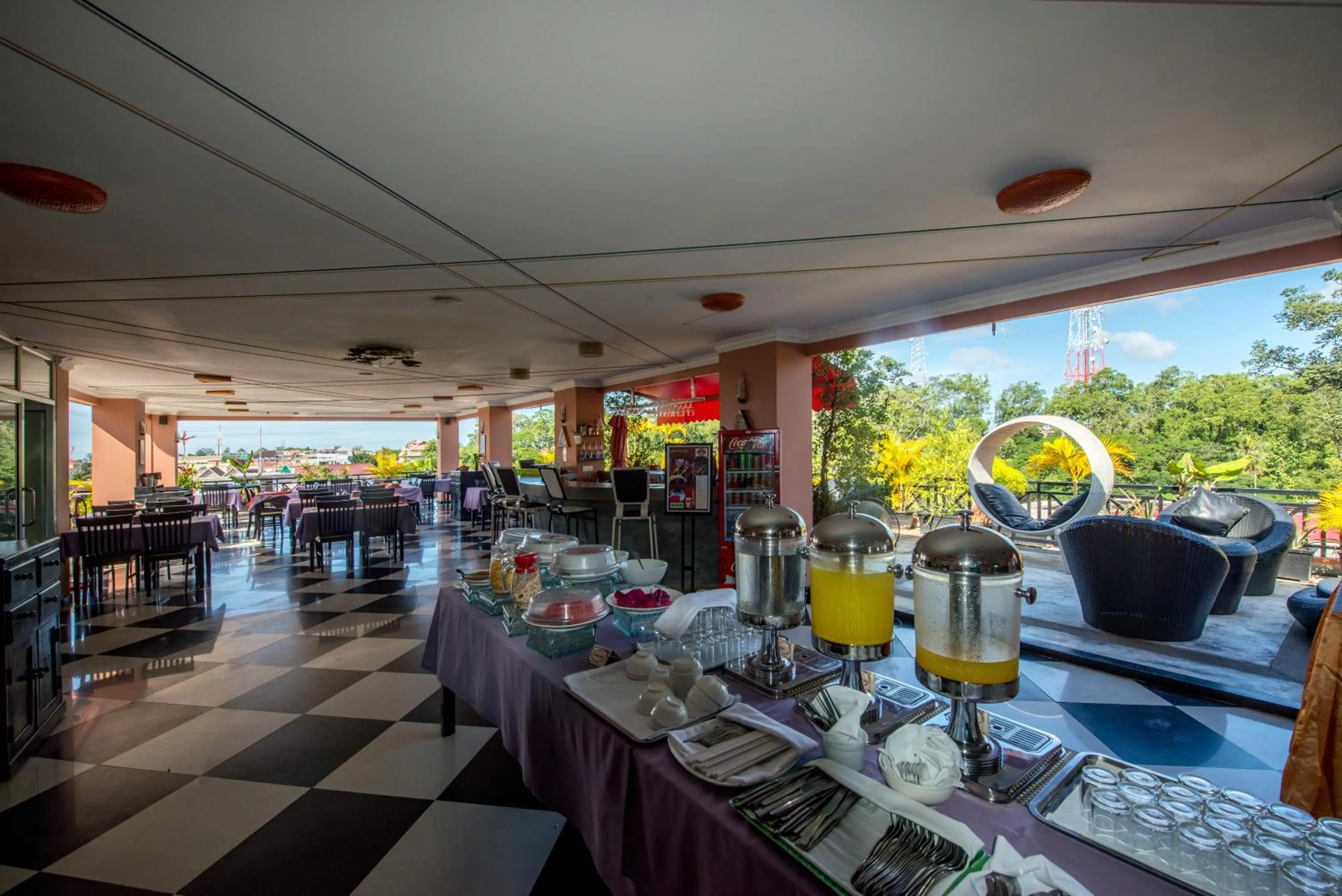 Restaurant/places to eat in Angkor Panoramic Boutique Hotel