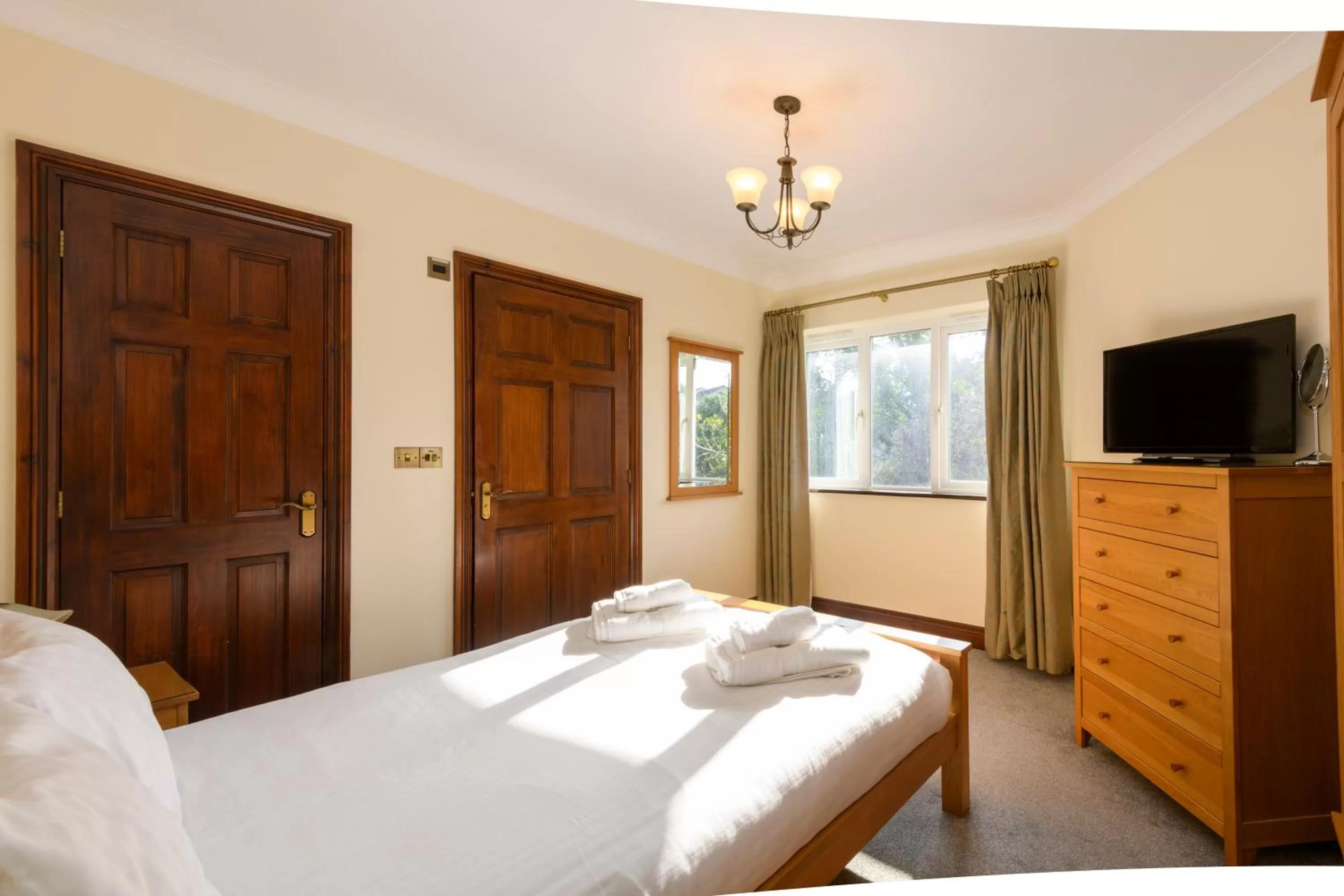 Bed in Porth Veor Manor Villas & Apartments