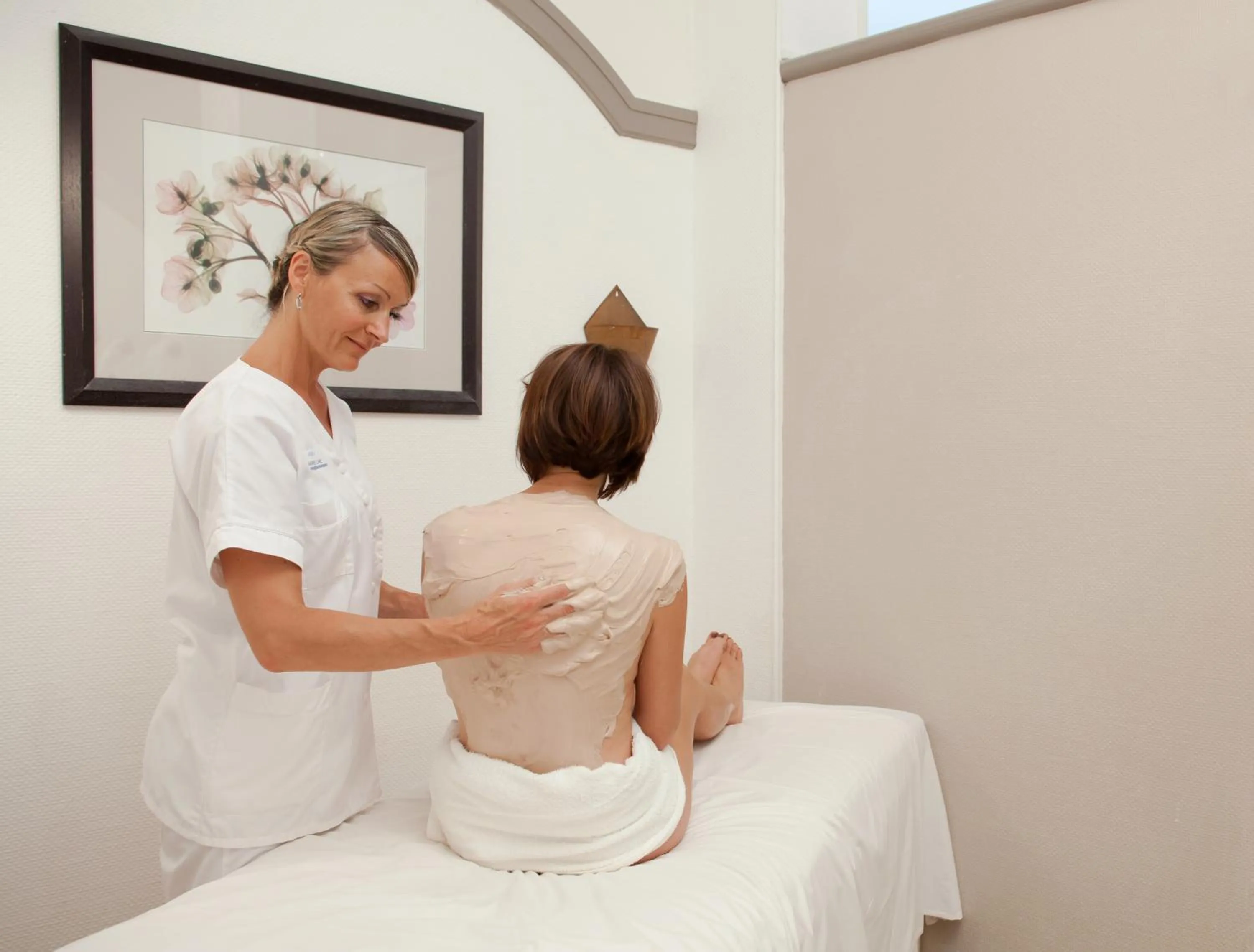 Spa and wellness centre/facilities in Hôtel des Thermes Les Dômes