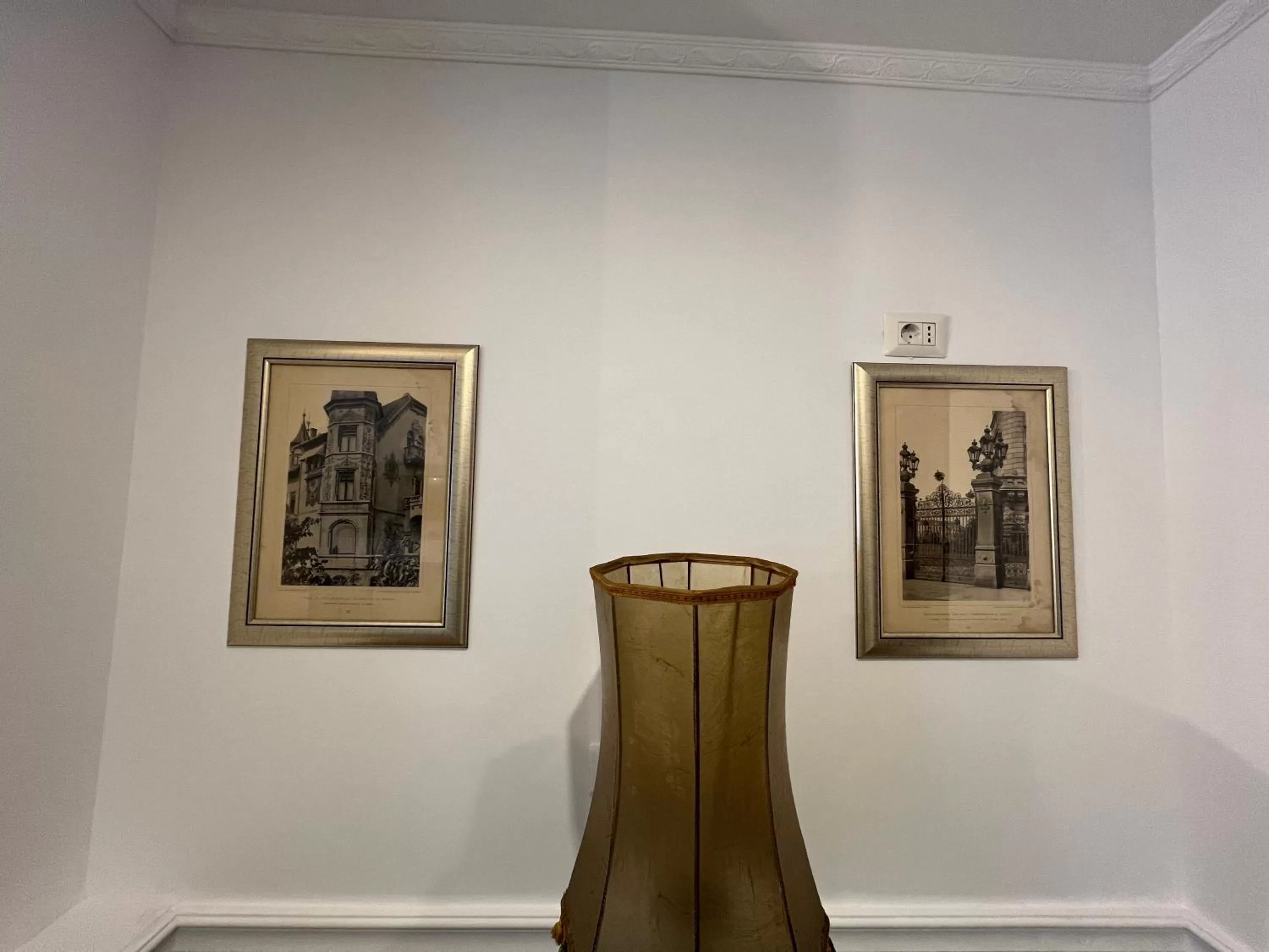 Photo of the whole room in Hotel Boutique Cathedral Plaza Residences room for rent downtown