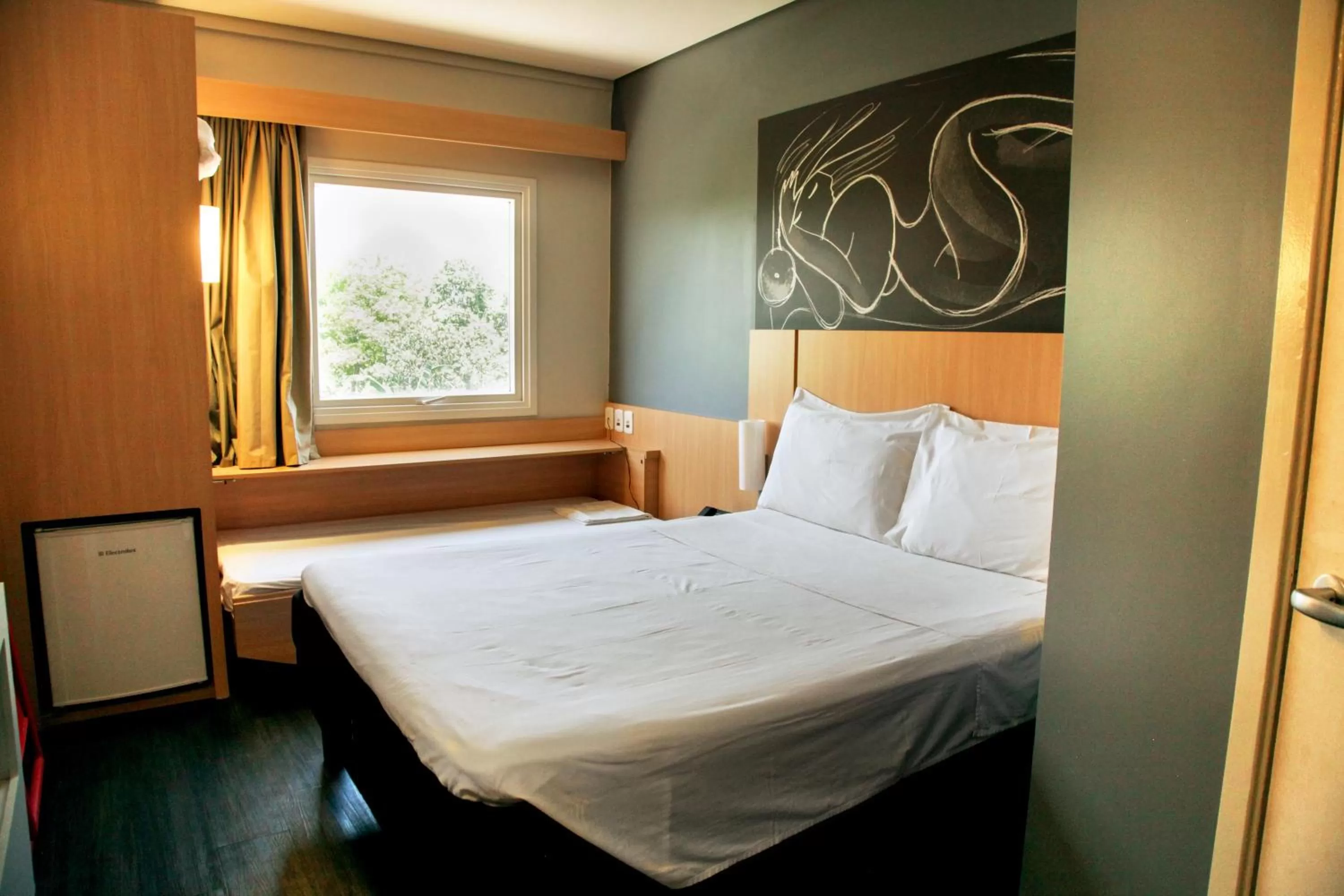 Photo of the whole room, Bed in Ibis Bacabal