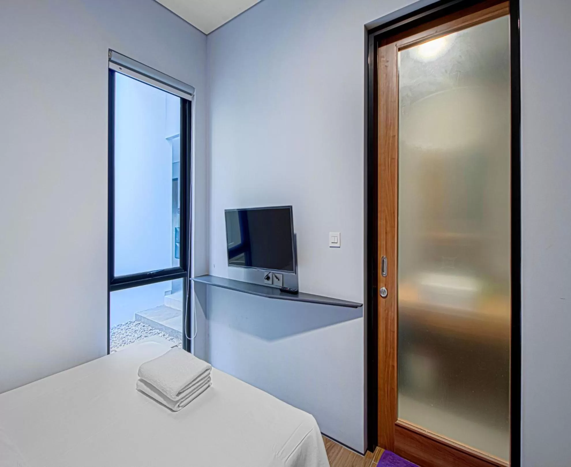 Bedroom, Bed in M Studio Karawaci