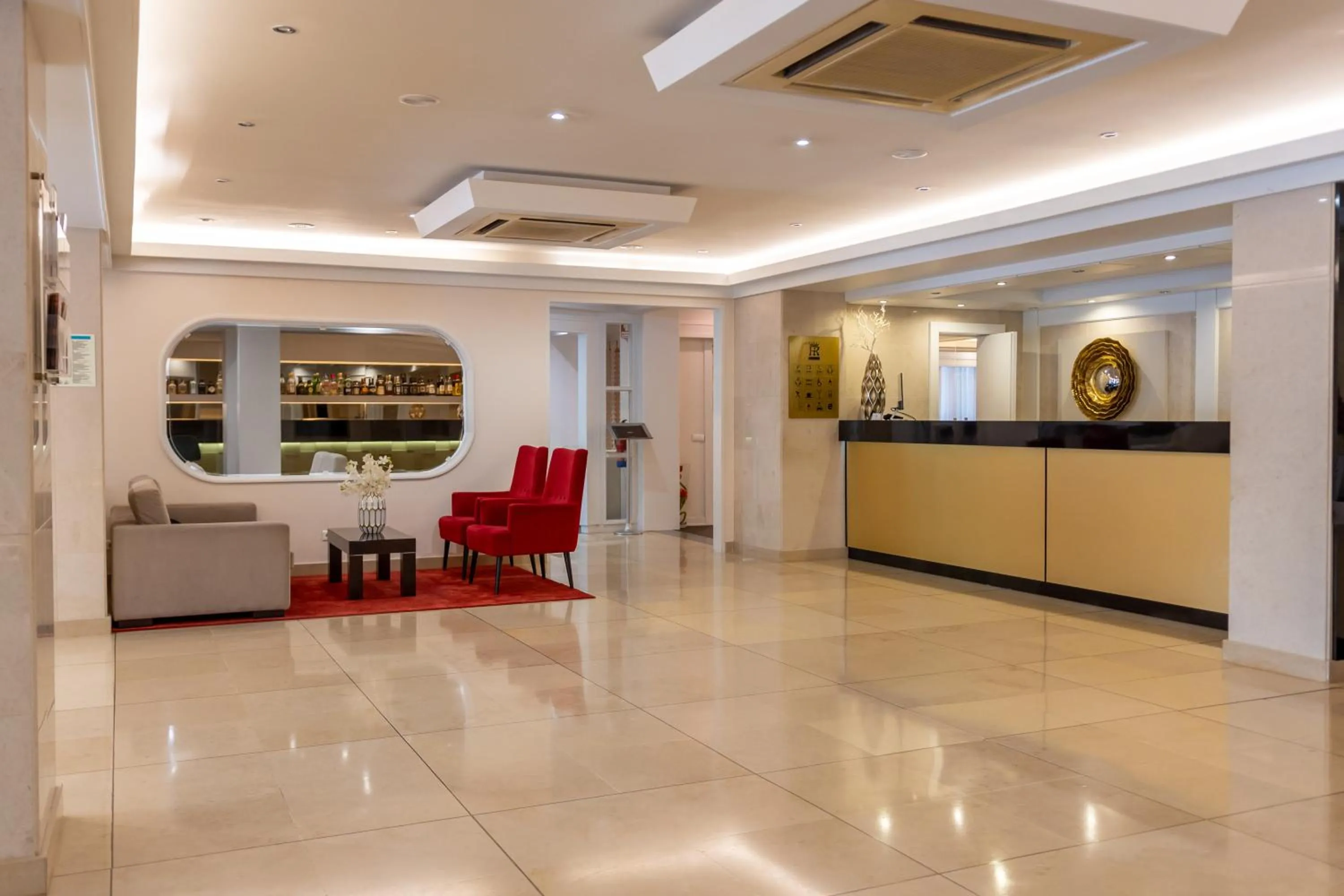 Lobby or reception in Hotel Regina