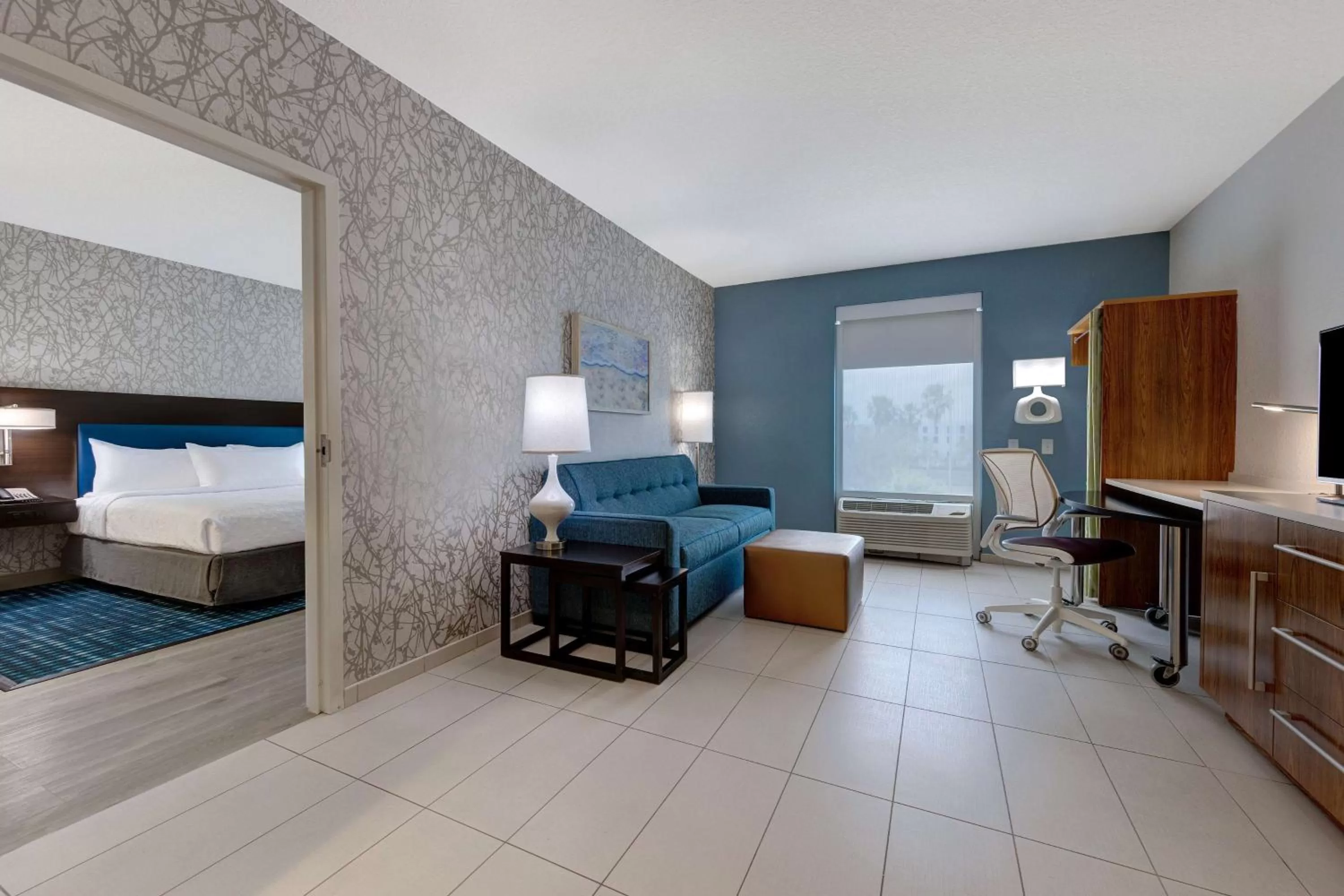 Bed in Home2 Suites by Hilton Orlando International Drive South - Free Shuttle to Theme Parks