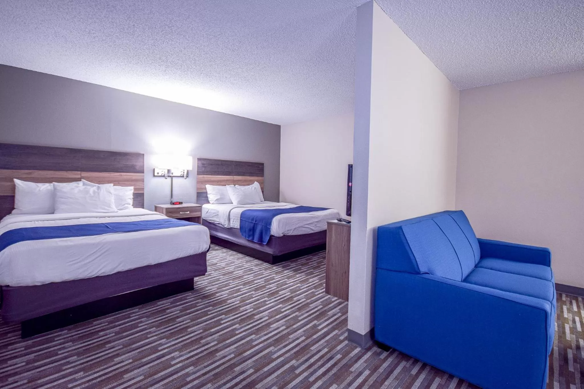 Deluxe Suite with Two Queen Beds - Non-Smoking in Days Inn & Suites by Wyndham Wisconsin Dells