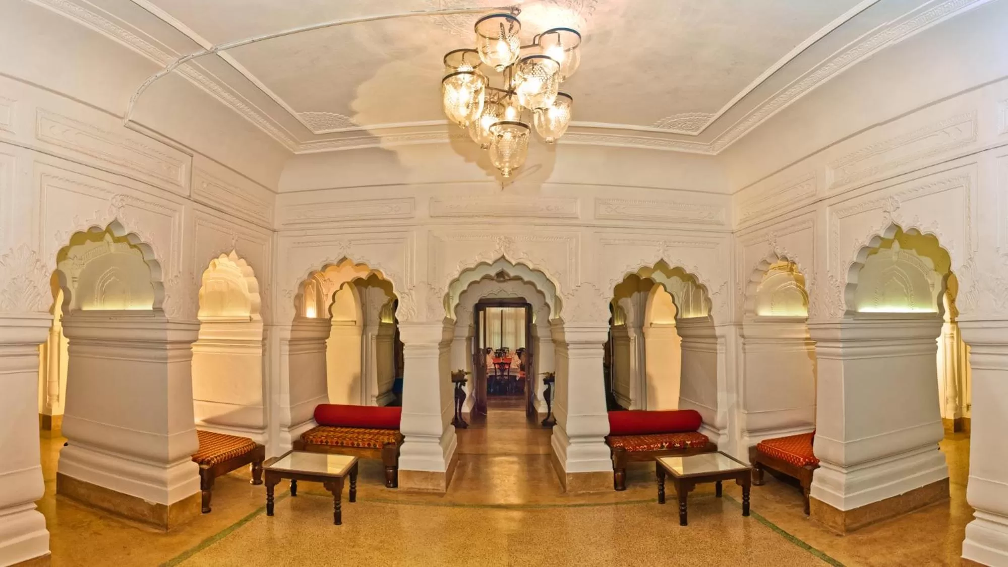 Lobby or reception in Neemrana's - Baradari Palace