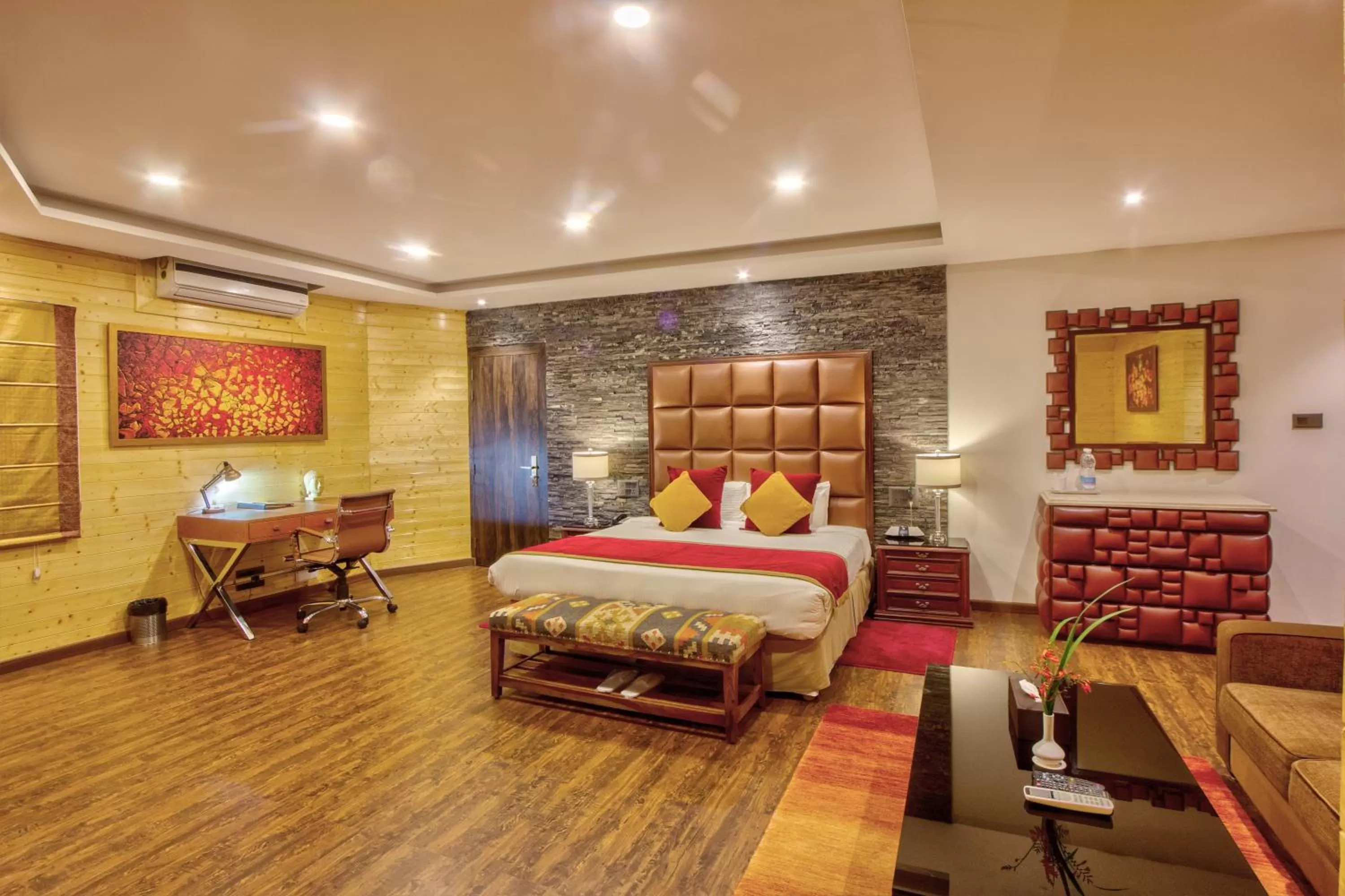 Bedroom, Bed in Span Resort and Spa, Manali