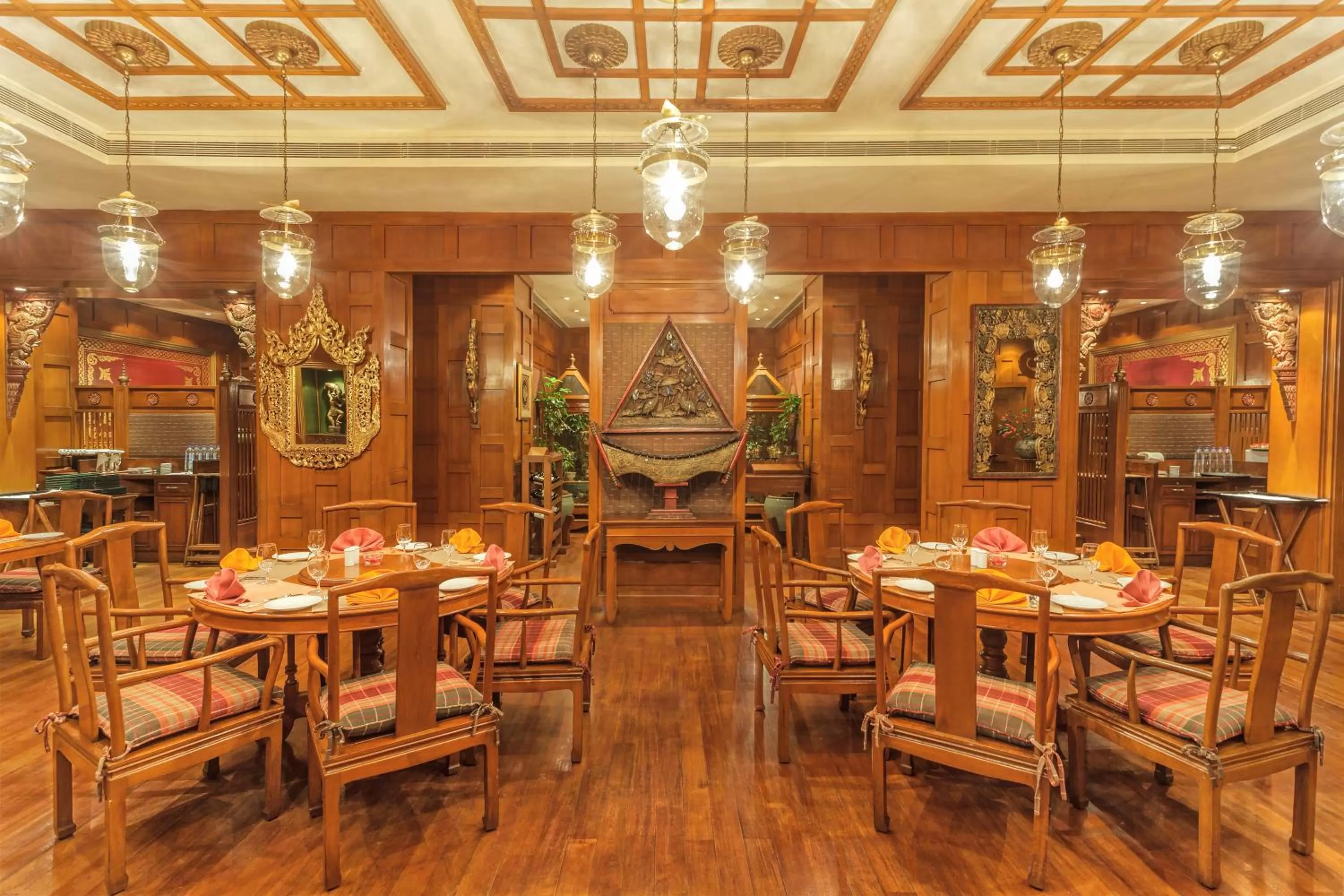 Restaurant/places to eat in The Oberoi Grand Kolkata