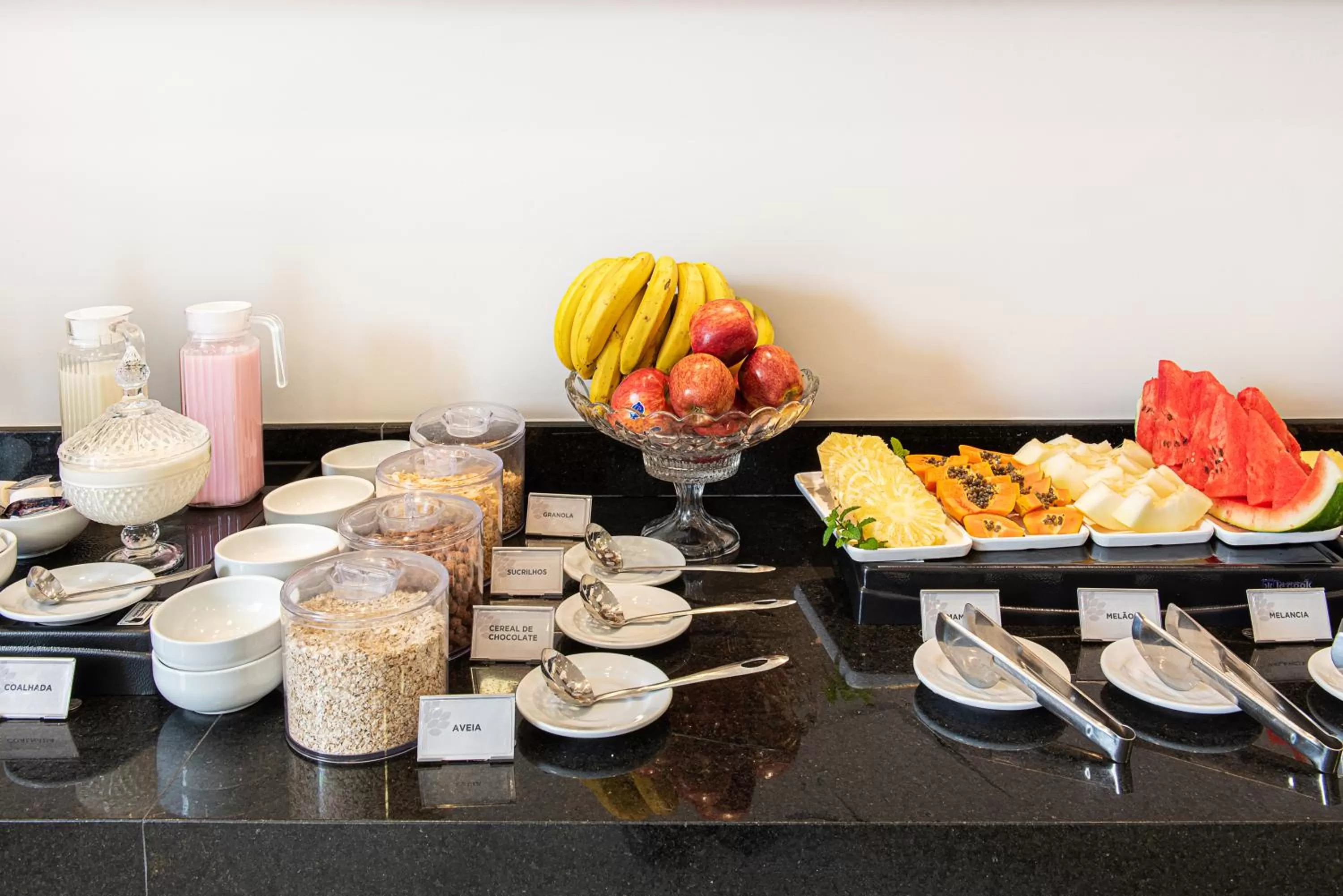 Food in Florida Mall & Suites