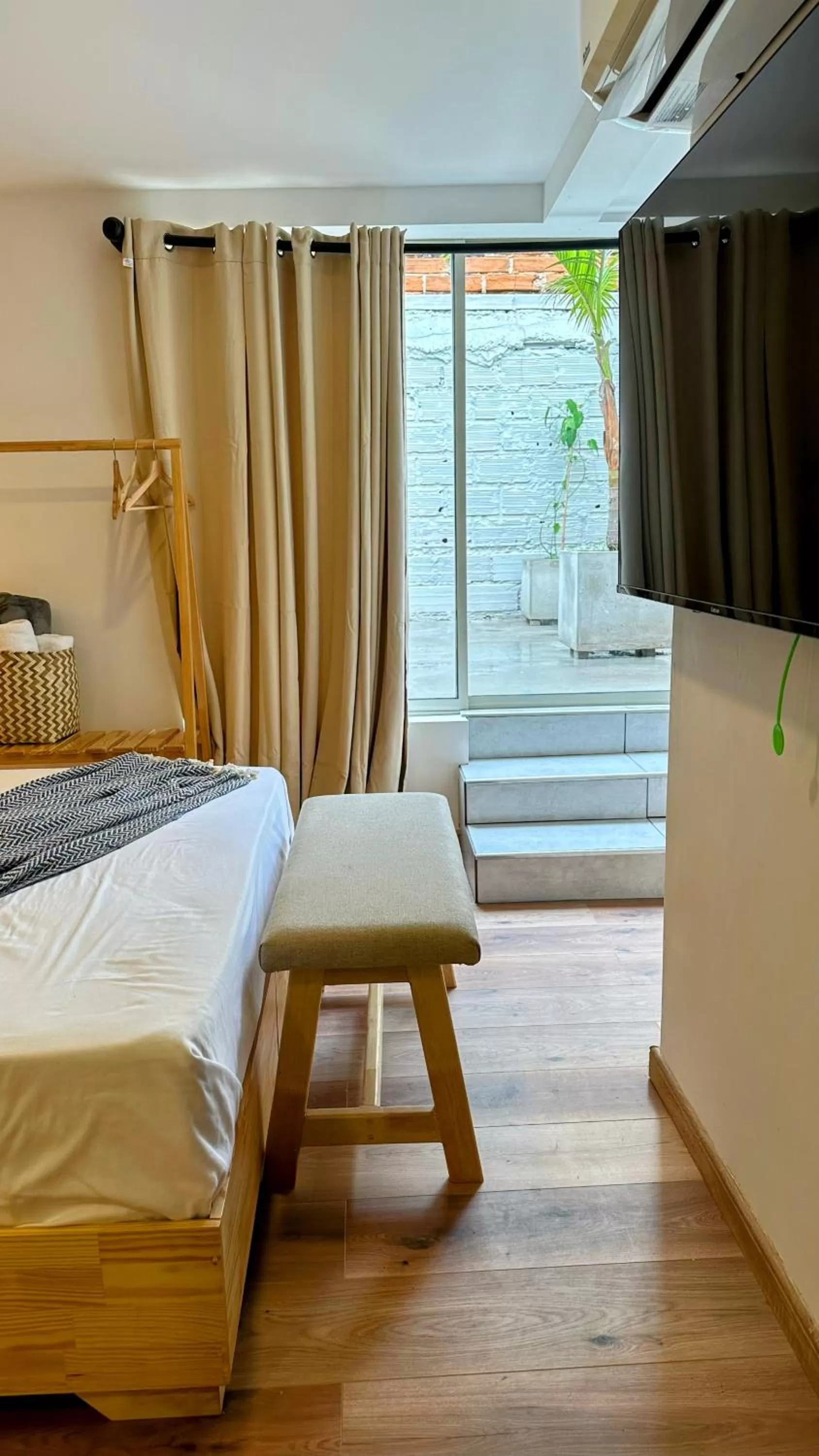 Balcony/Terrace, Bed in Poblado Luum Boutique hotel