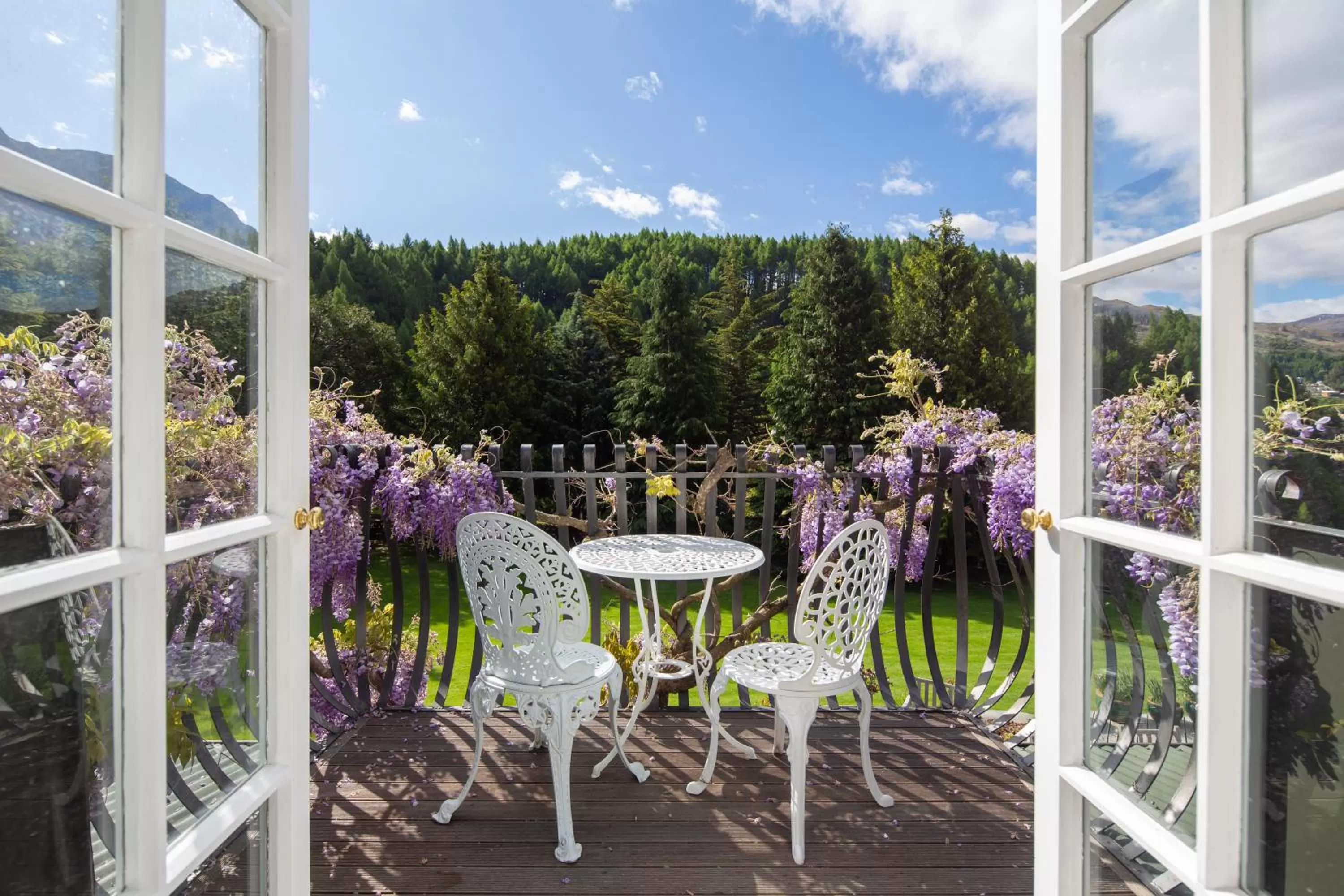 Garden view in Trelawn Place