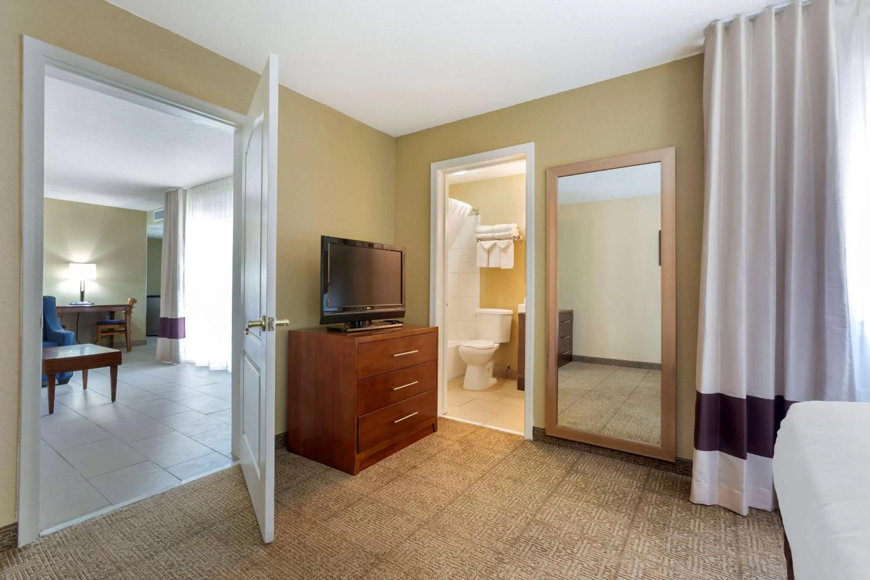 King Suite - Non-Smoking in Comfort Inn & Suites North Glendale and Peoria