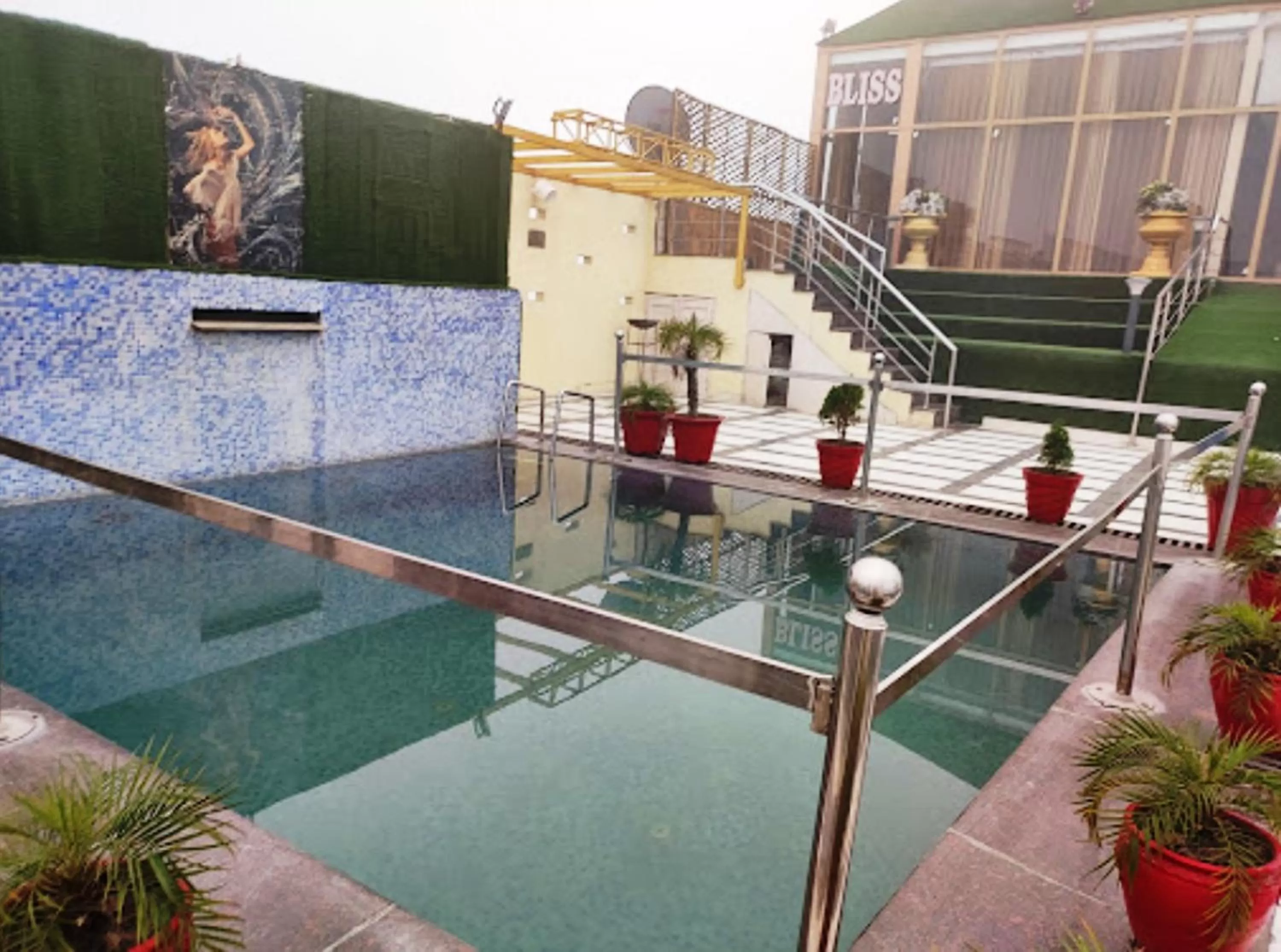 Swimming pool, Pool View in DIEU Sallow royal suites