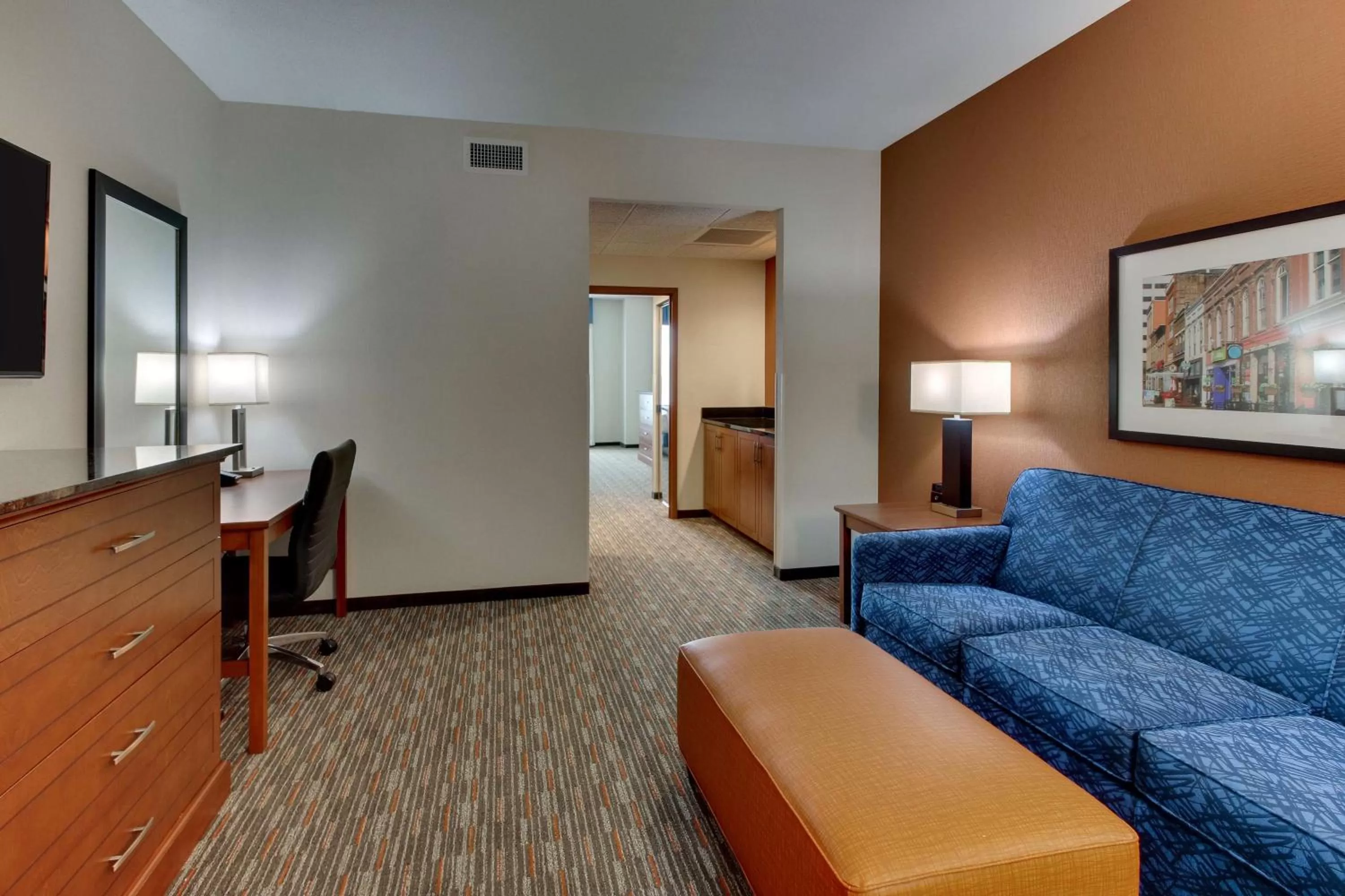 Queen Suite with Sofa Bed - Accessible, Tub in Drury Inn & Suites Knoxville West