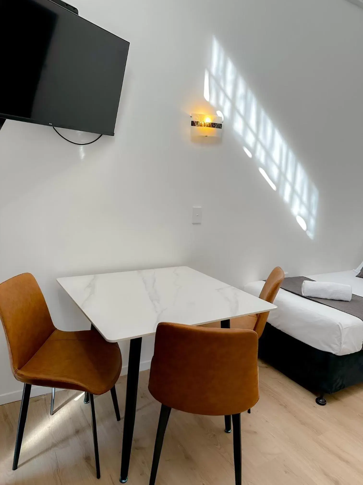 Deluxe Family Room in Burwood Motel Deluxe Family Room in Burwood Motel