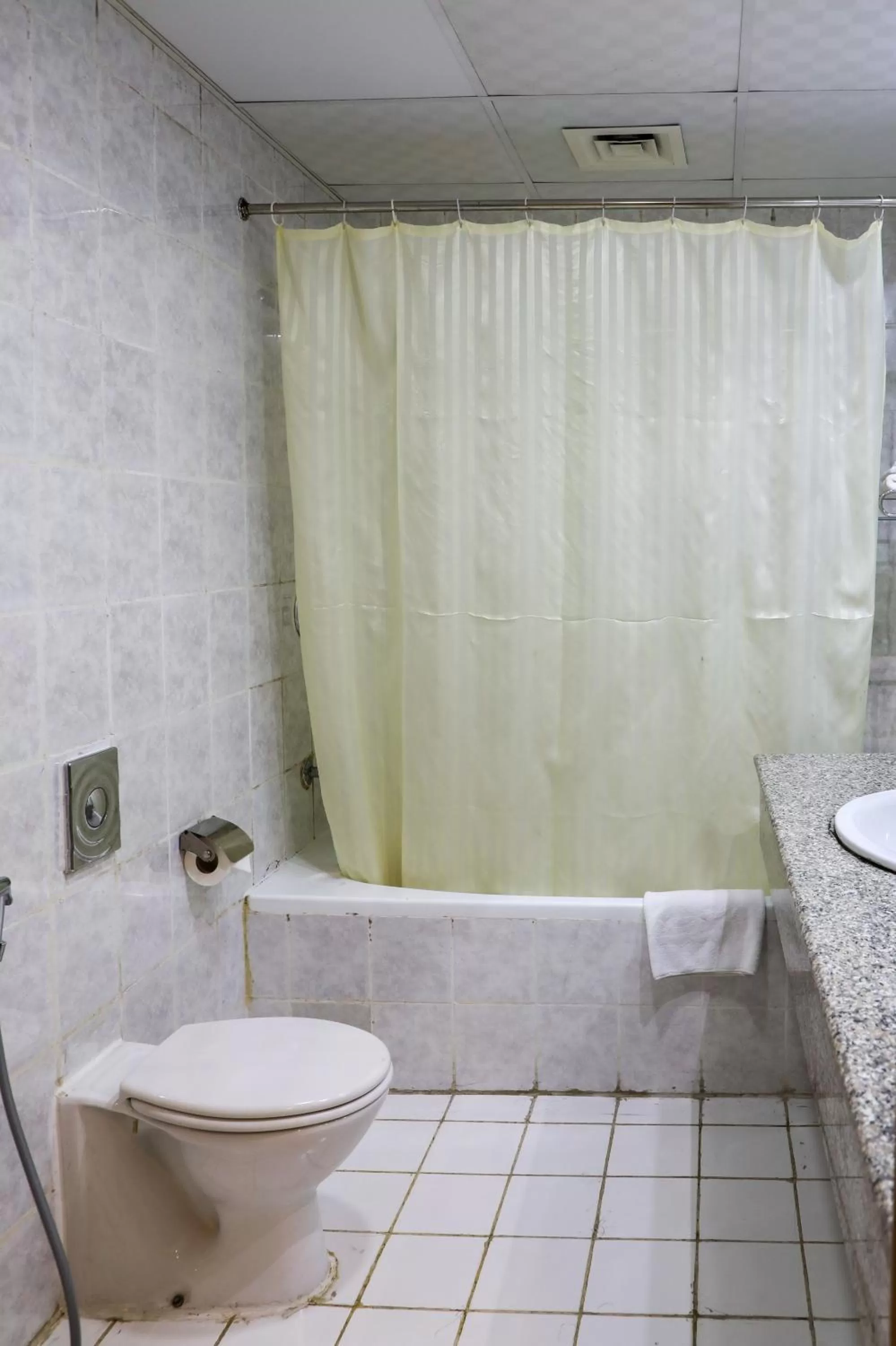 Bathroom in West Zone Pearl Hotel Apartment