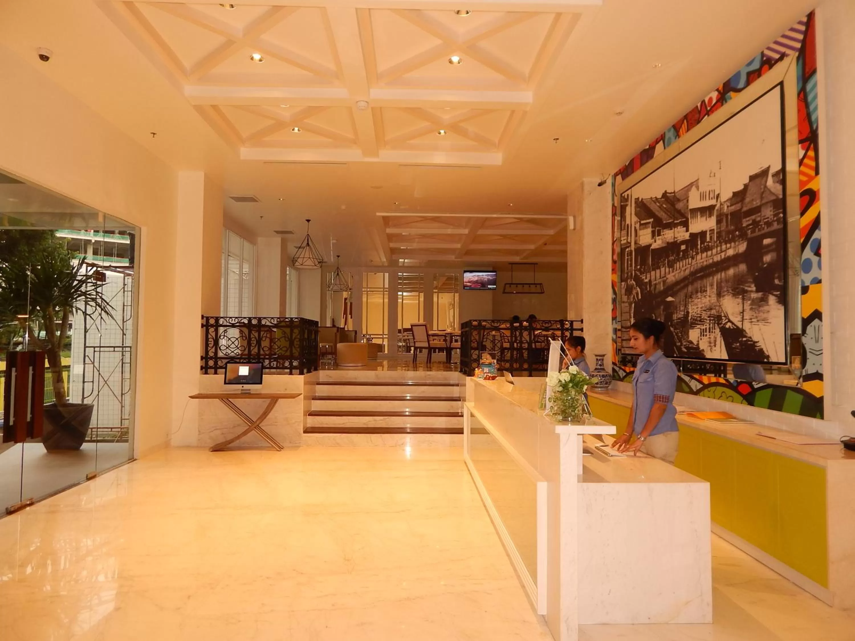 Facade/entrance in MaxOne Signature Glodok Jakarta