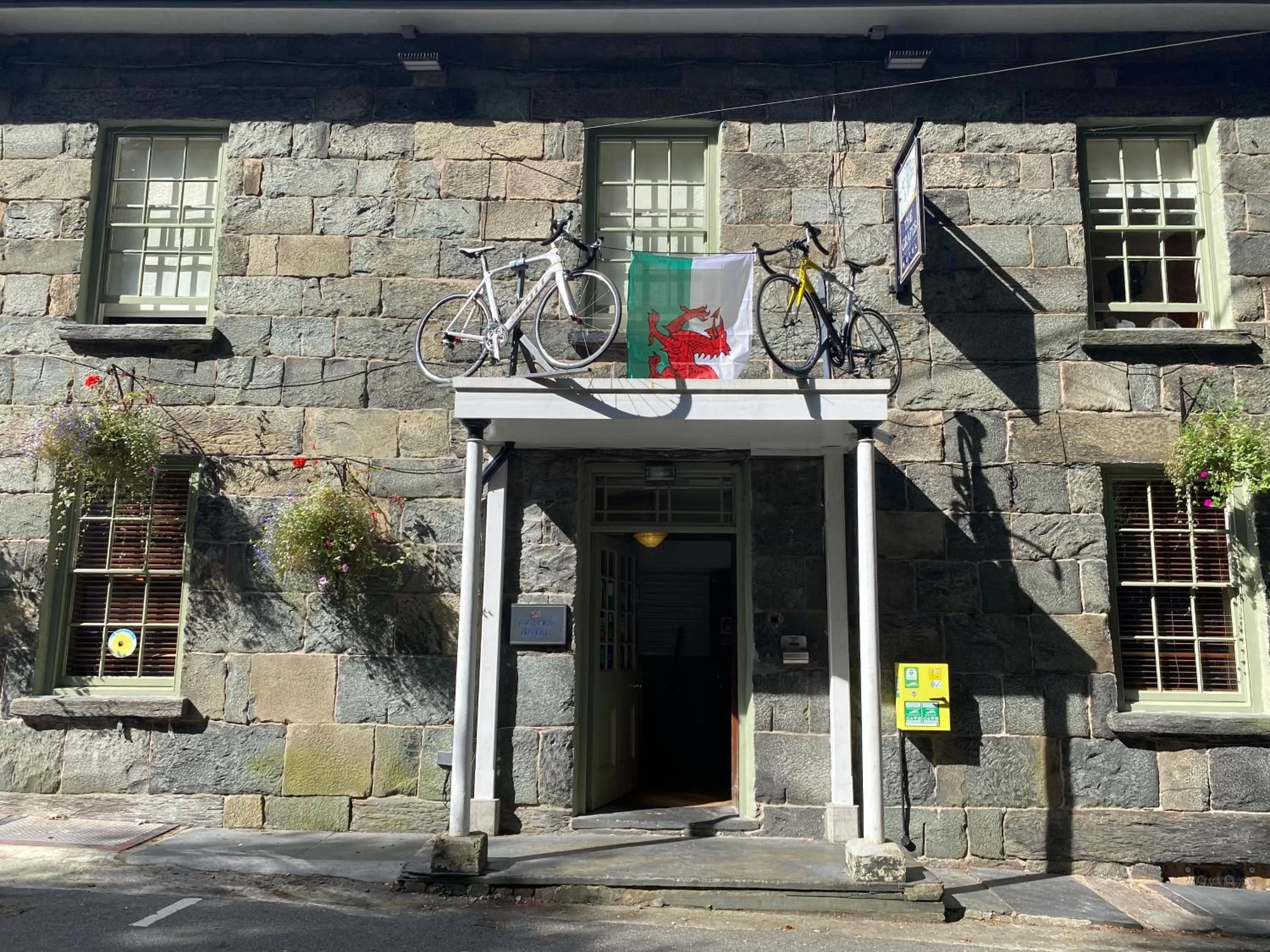 Property building in Grapes Hotel, Bar & Restaurant Snowdonia Nr Zip World