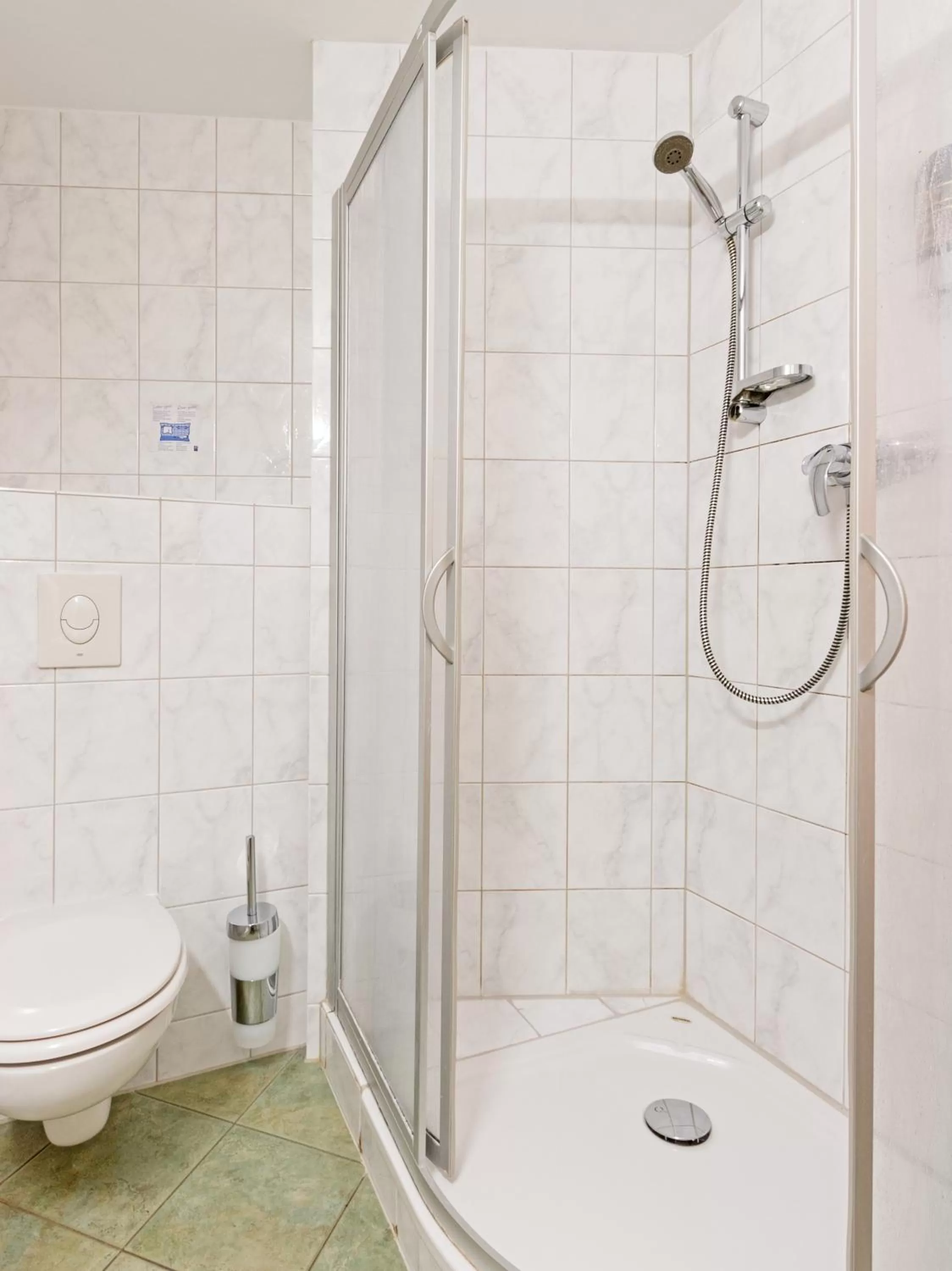 Shower in Hotel Bohemia