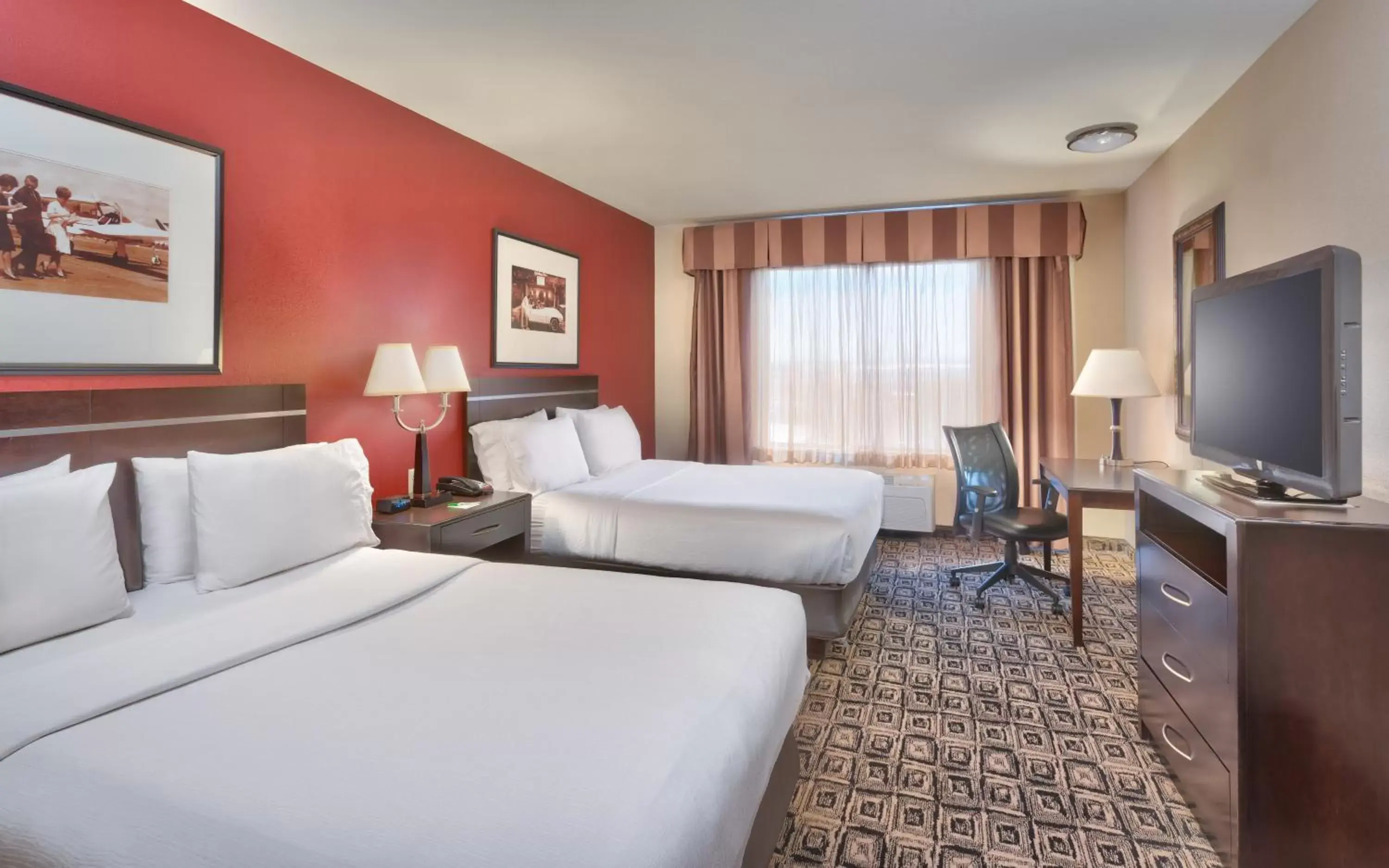 Standard Queen Room with Two Queen Beds in Holiday Inn & Suites Salt Lake City - Airport West by IHG Standard Queen Room with Two Queen Beds in Holiday Inn & Suites Salt Lake City - Airport West by IHG