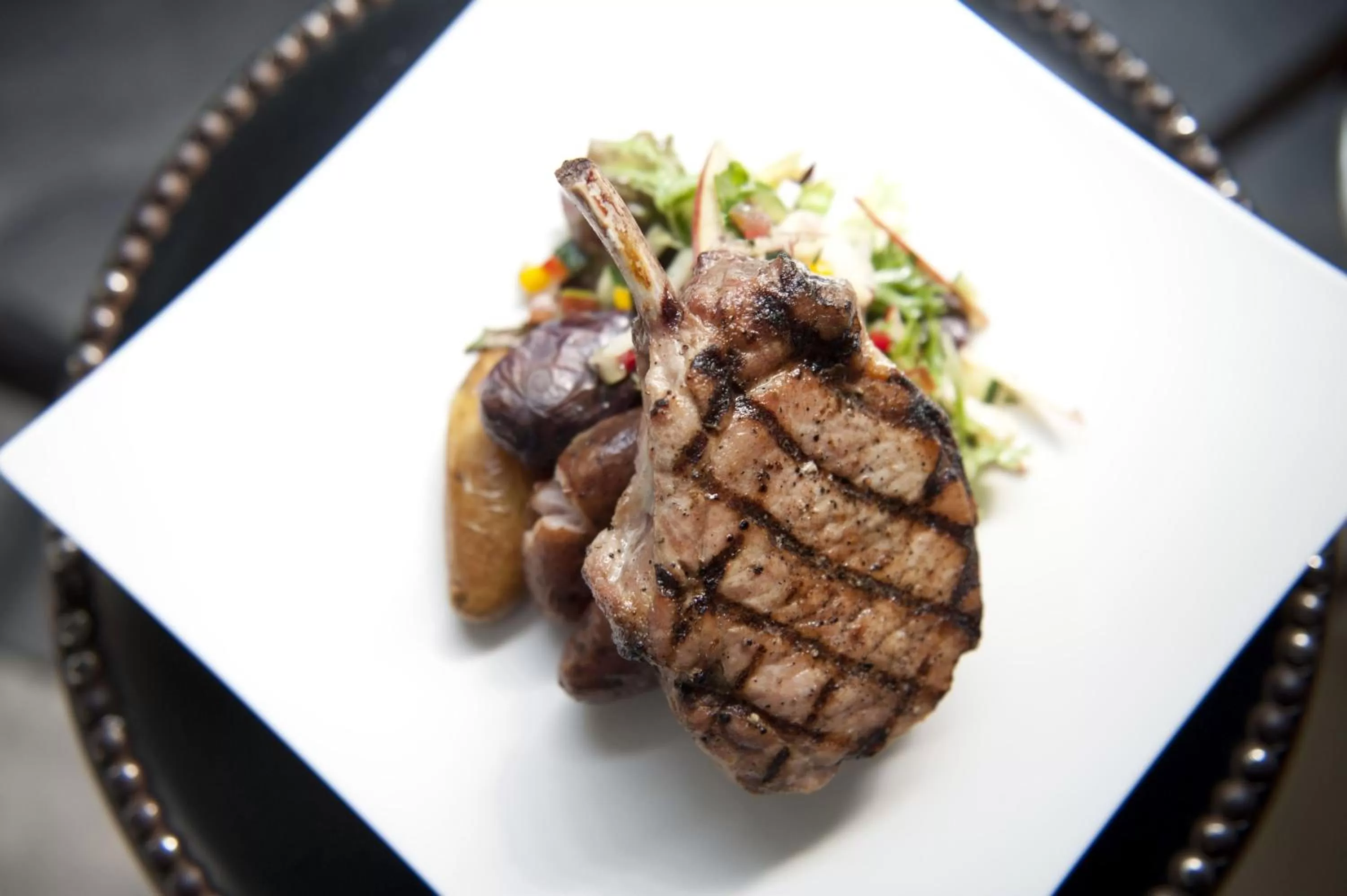 Restaurant/places to eat in Z Ocean Hotel, Classico A Sonesta Collection