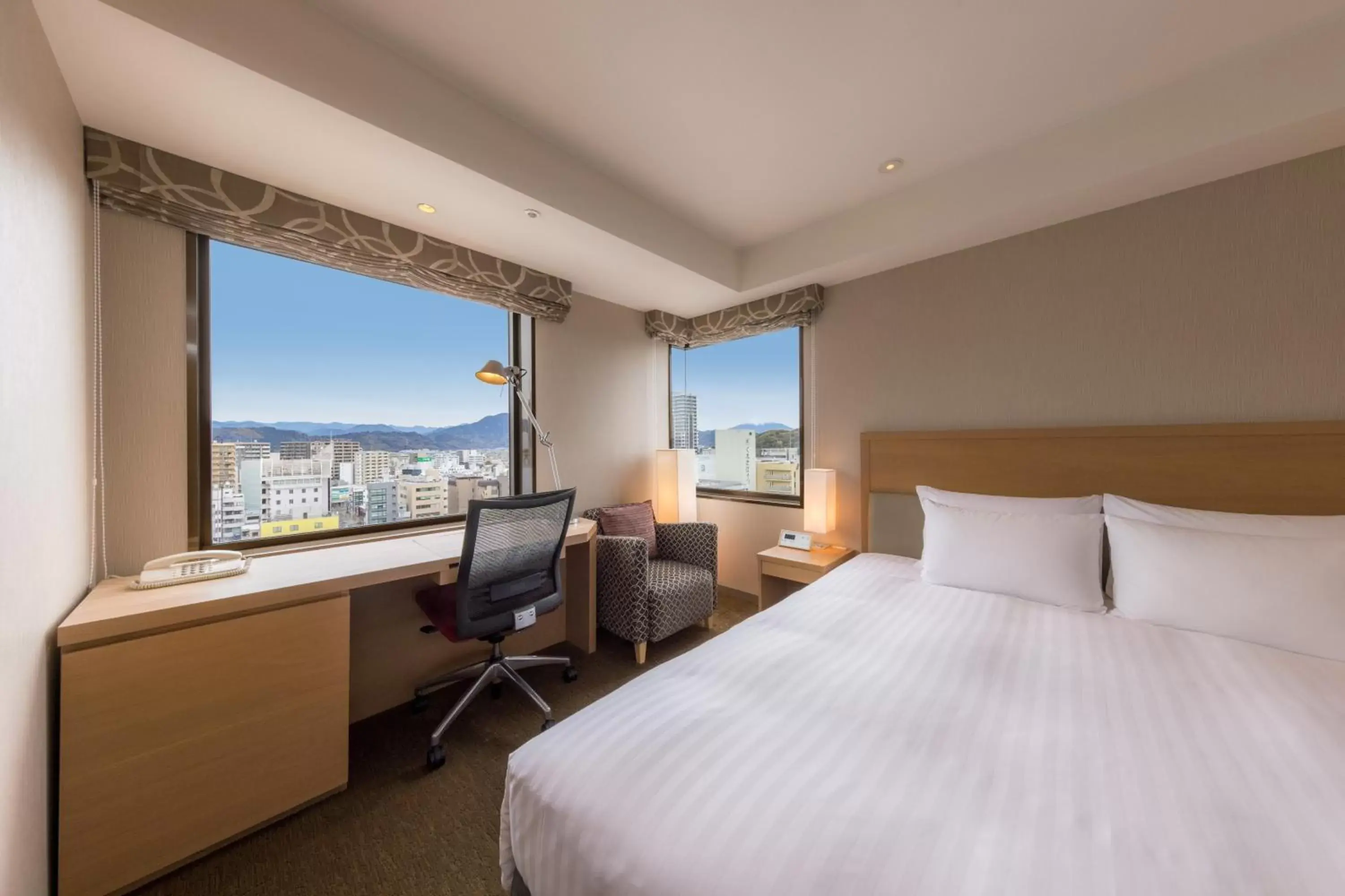 Corner Double Room - single occupancy - Non-Smoking in Hotel Associa Shizuoka Corner Double Room - single occupancy - Non-Smoking in Hotel Associa Shizuoka