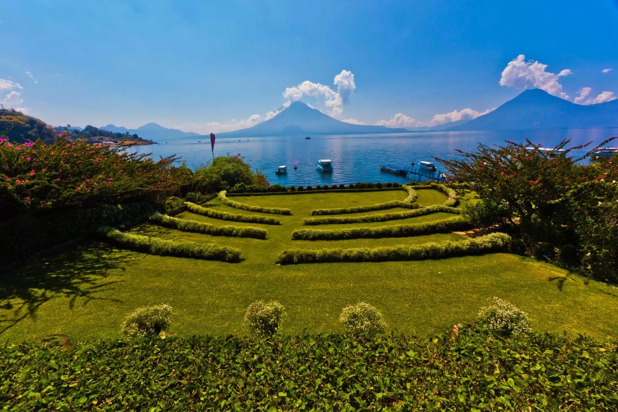 Nearby landmark in Hotel Atitlan