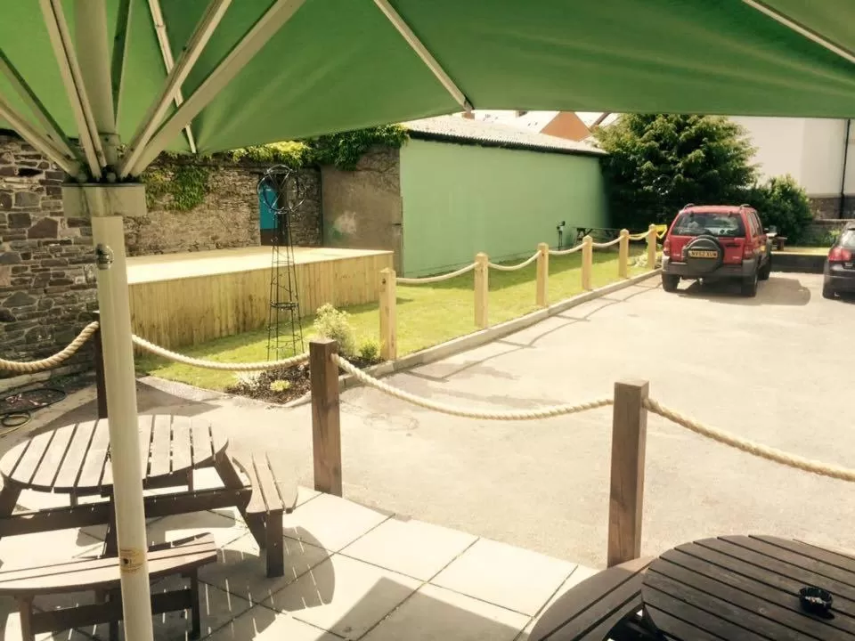 Property building in Markets Tavern Hotel