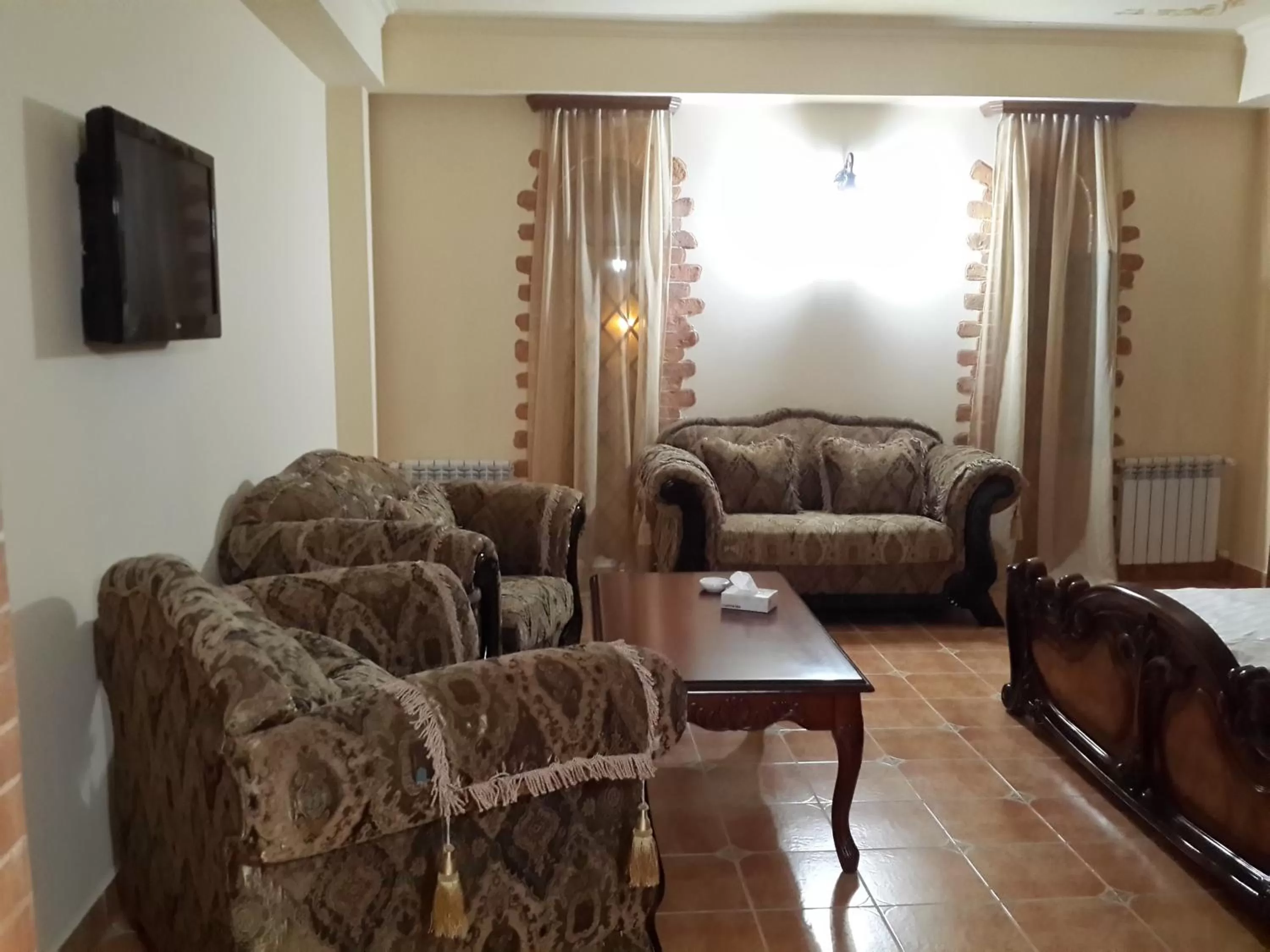 Photo of the whole room, Seating Area in Venezia Palazzo Hotel