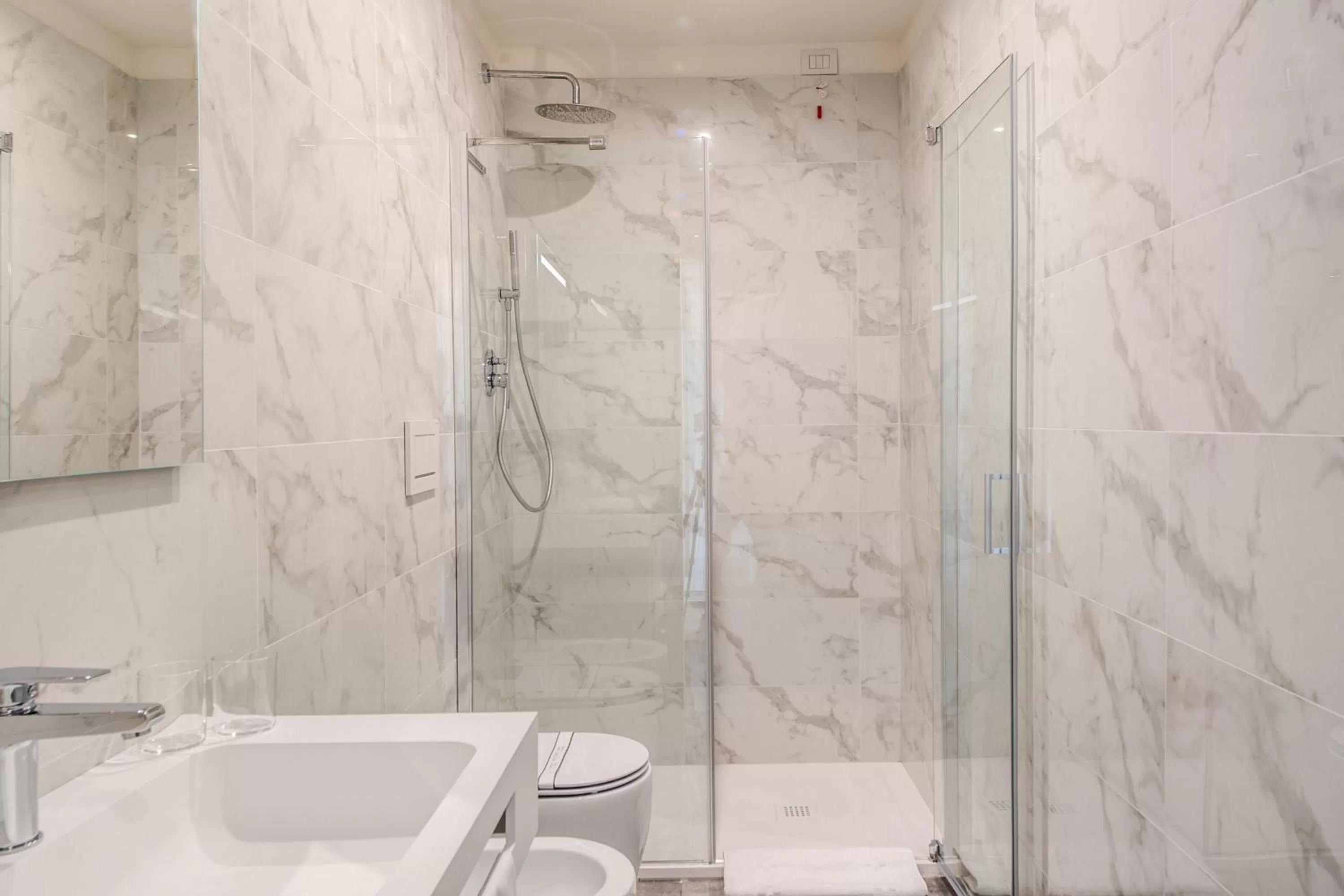 Bathroom in Hotel Ariele