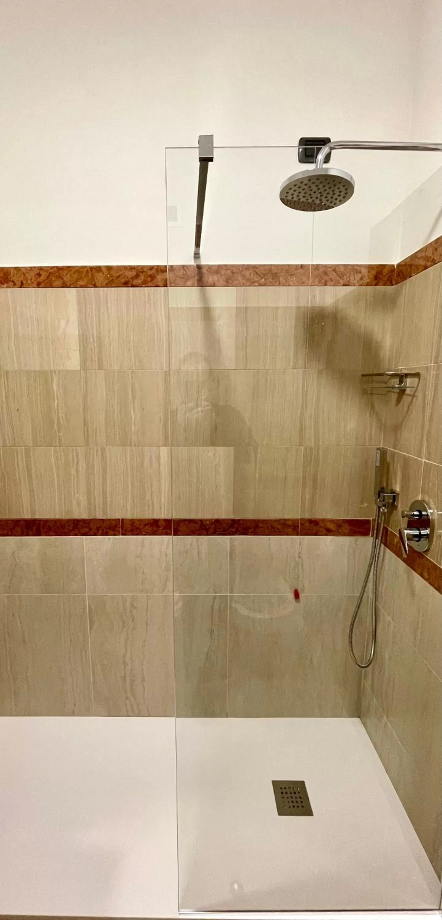 Shower in Hotel Majesty Bari