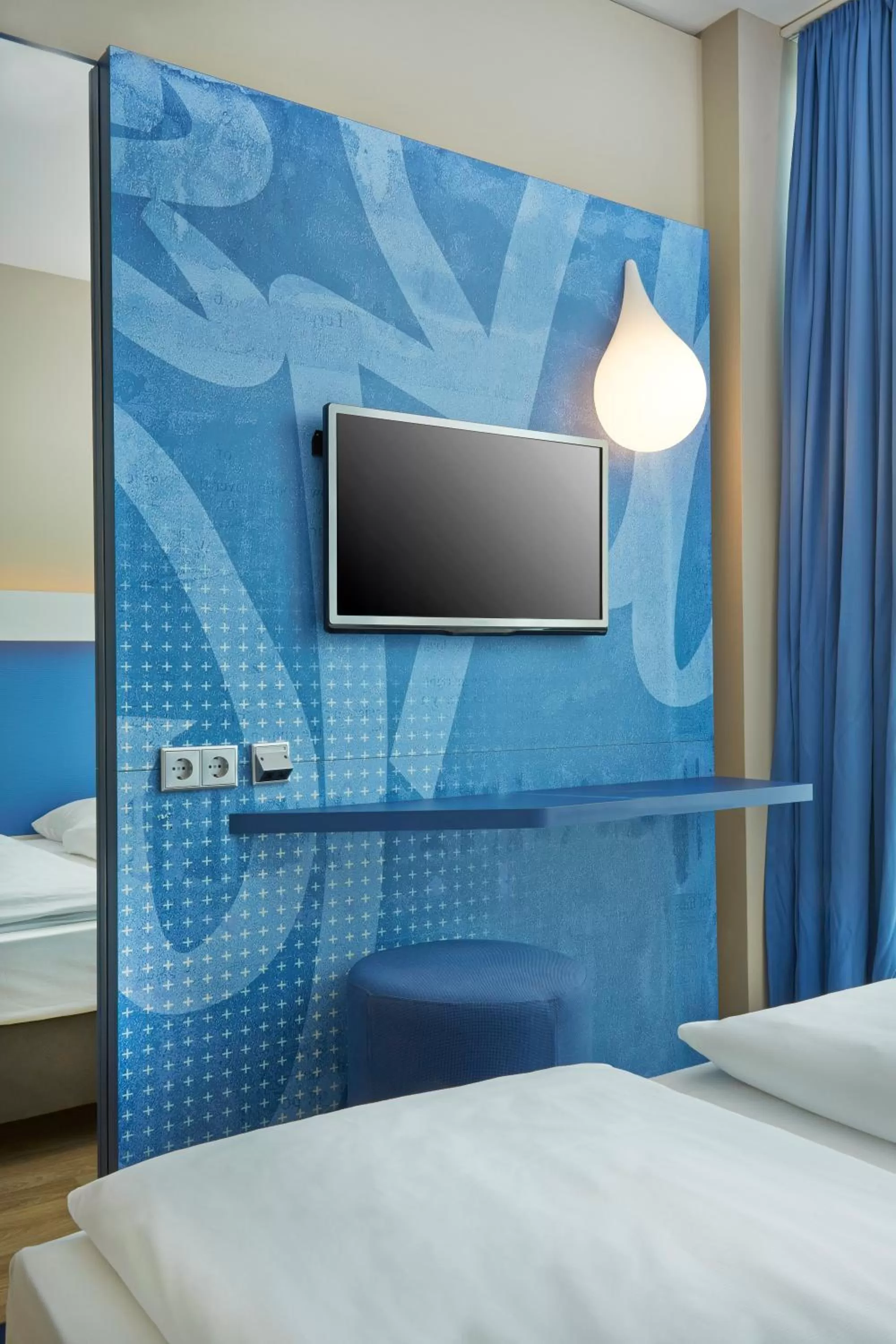 TV and multimedia, Bed in H2 Hotel München Messe