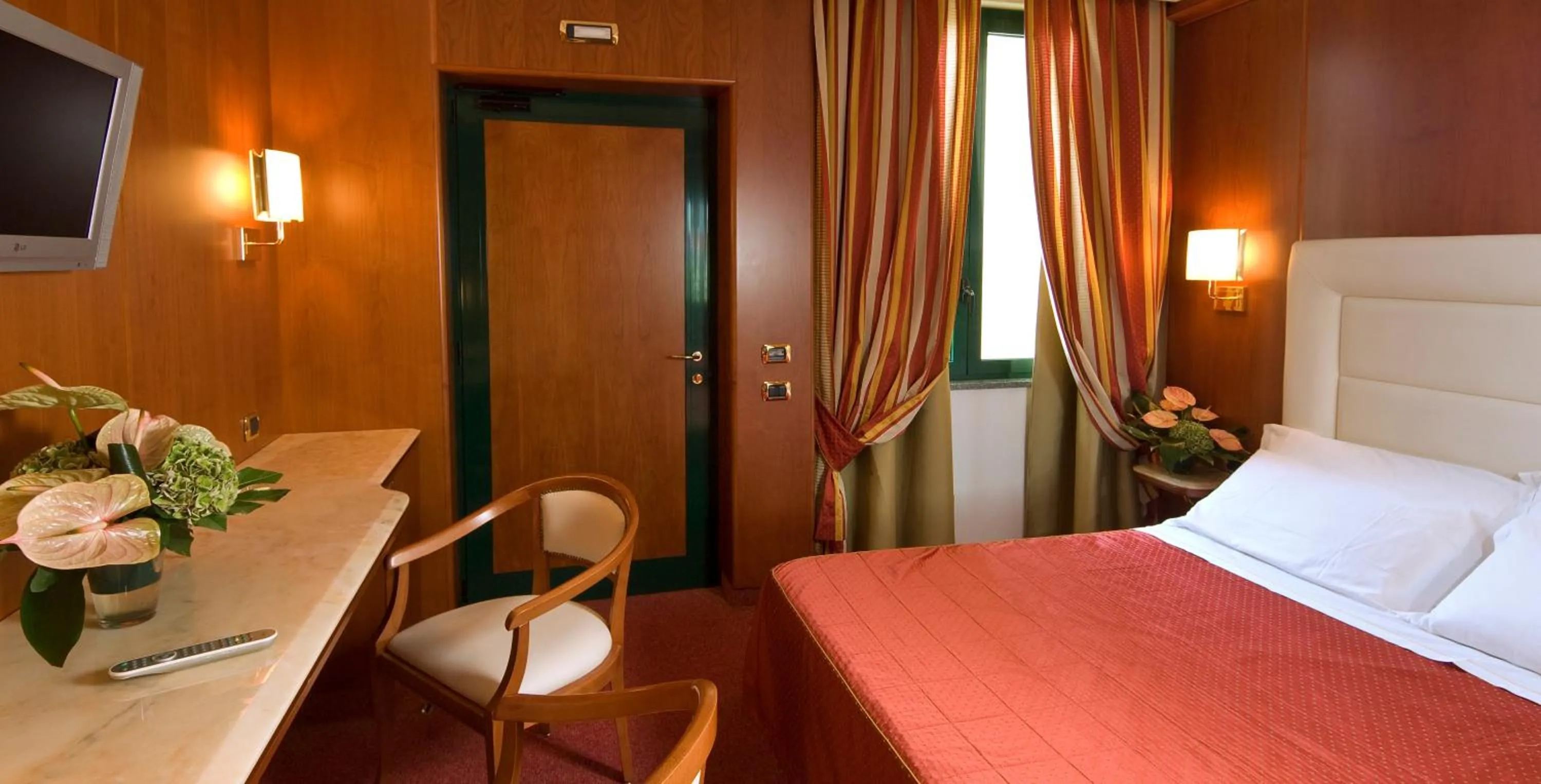 Photo of the whole room, Bed in AS Hotel Monza