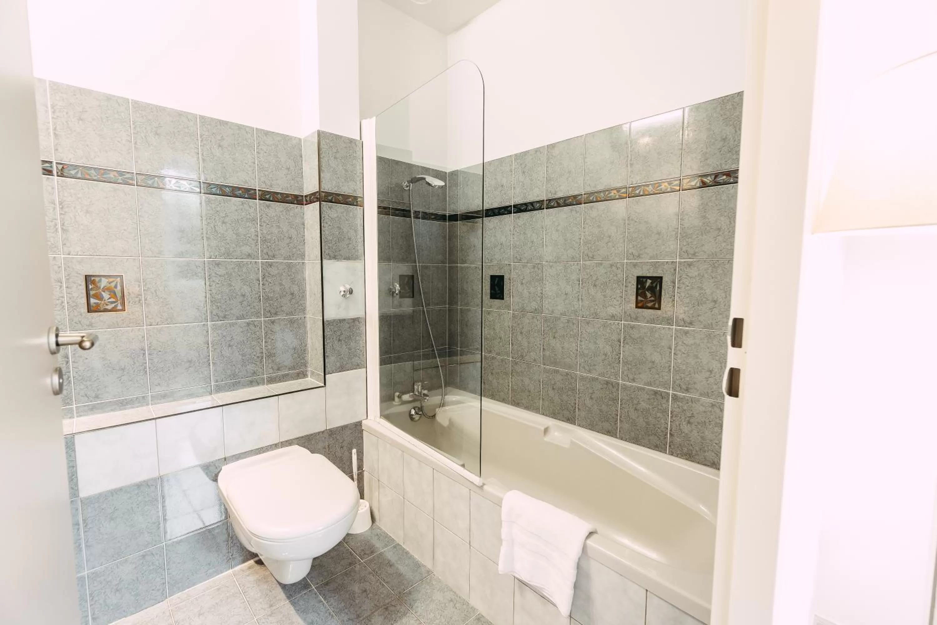 Bathroom in Hôtel Résidence Normandy Country Club by Popinns