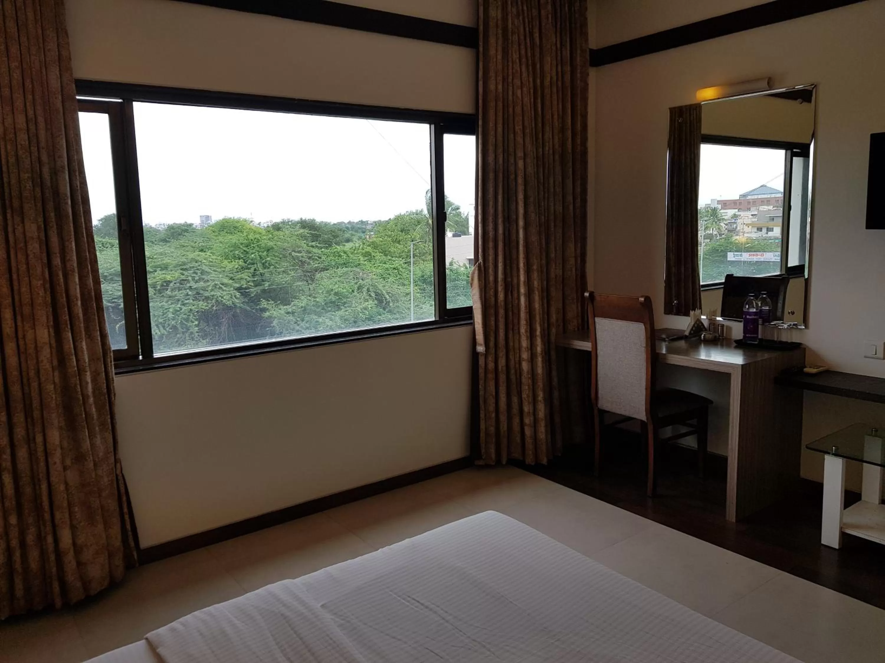 TV and multimedia, Bed in Hotel Udayanraje Palace