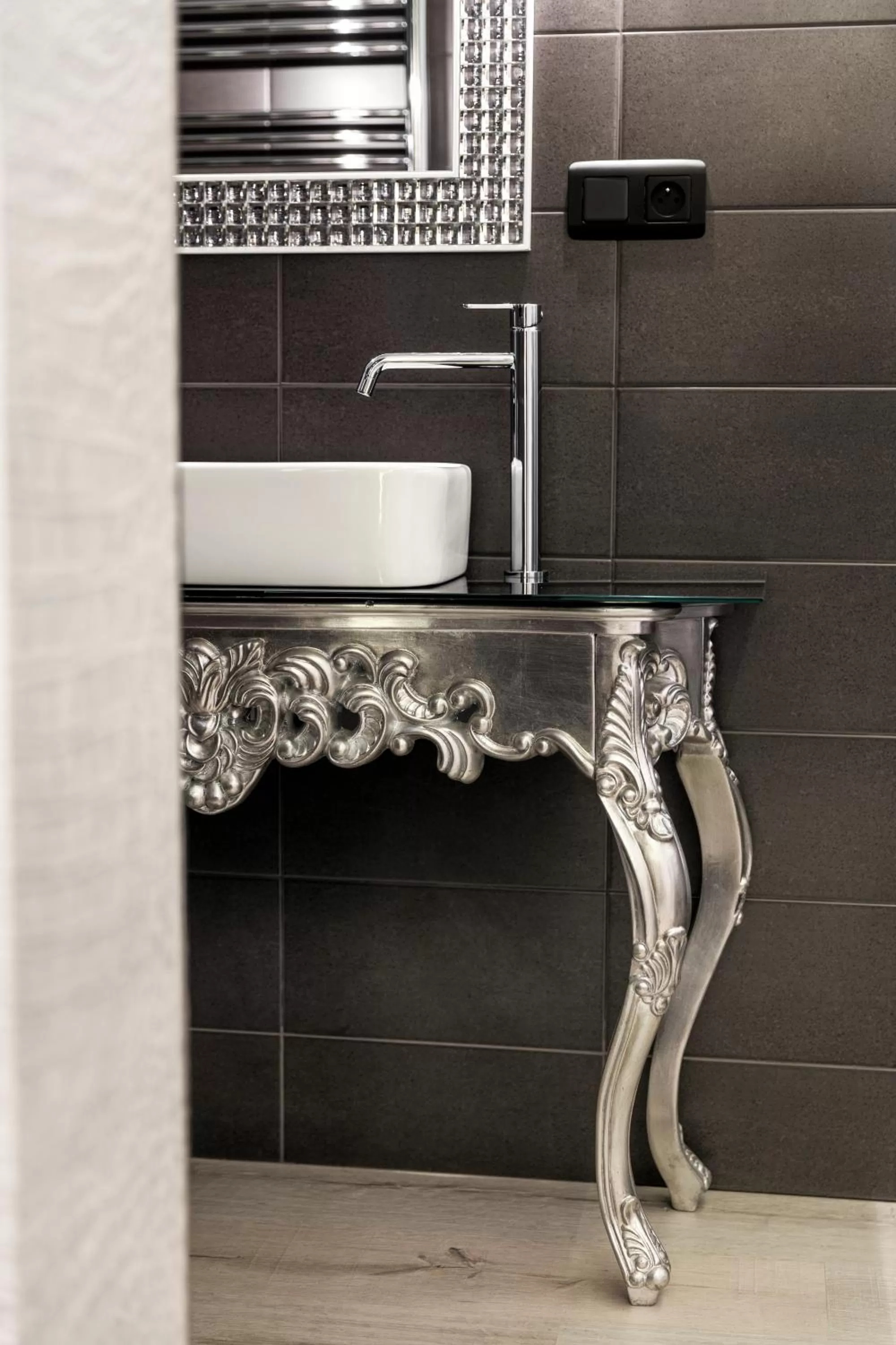 Decorative detail, Bathroom in Pytloun Imperial Design Suites