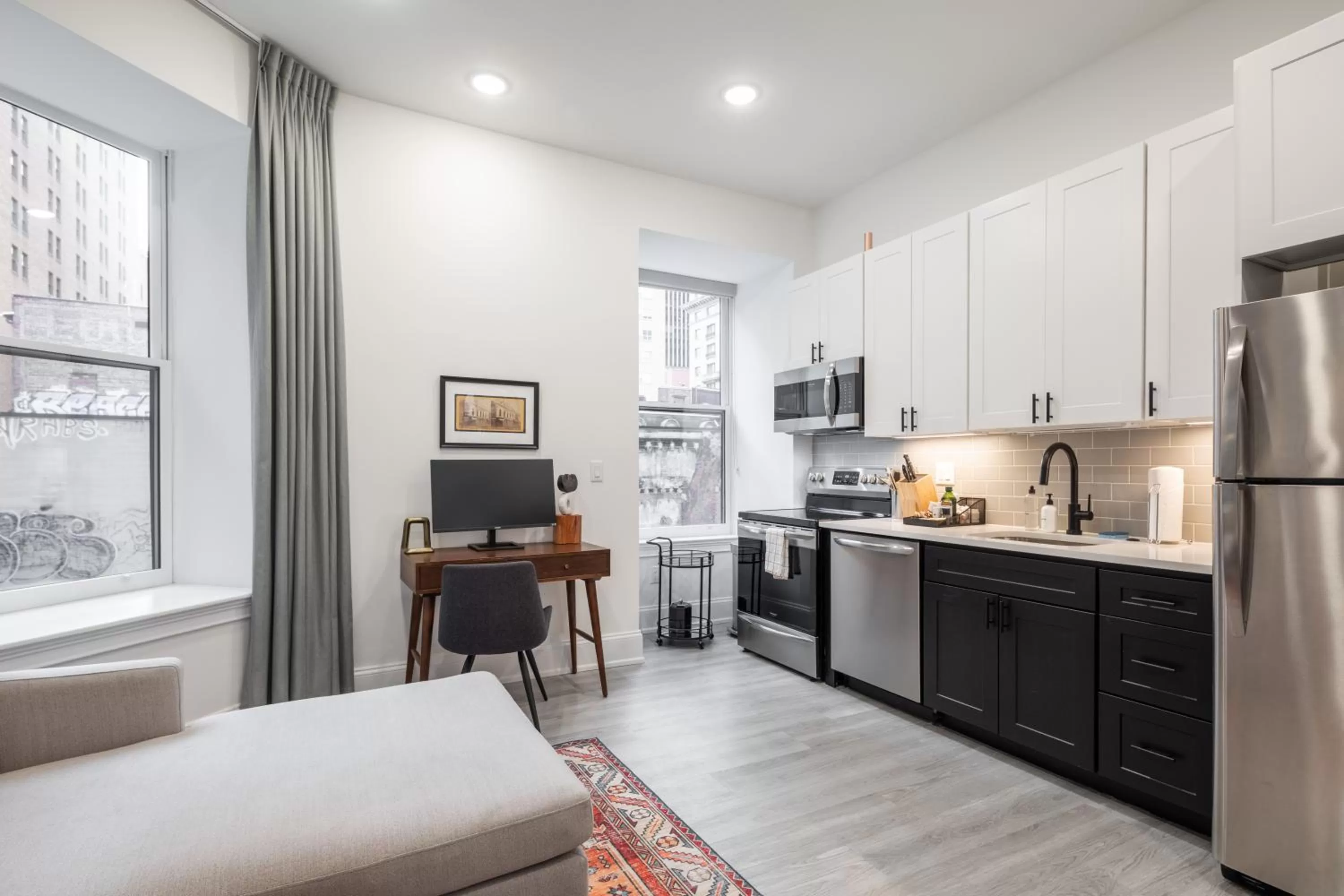 Kitchen or kitchenette in Sosuite at French Quarters - Rittenhouse Square