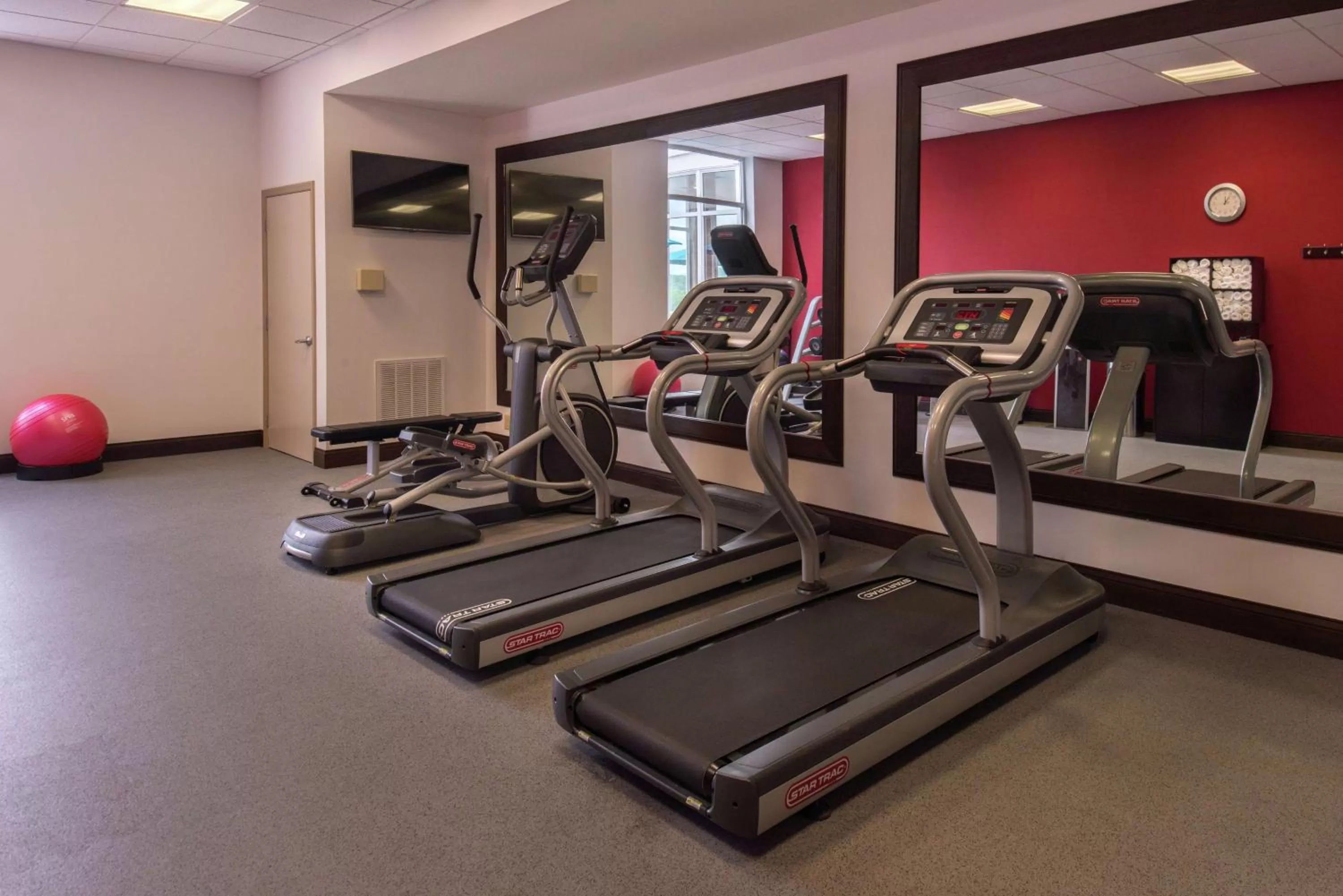 Fitness centre/facilities in Hilton Garden Inn Bristol