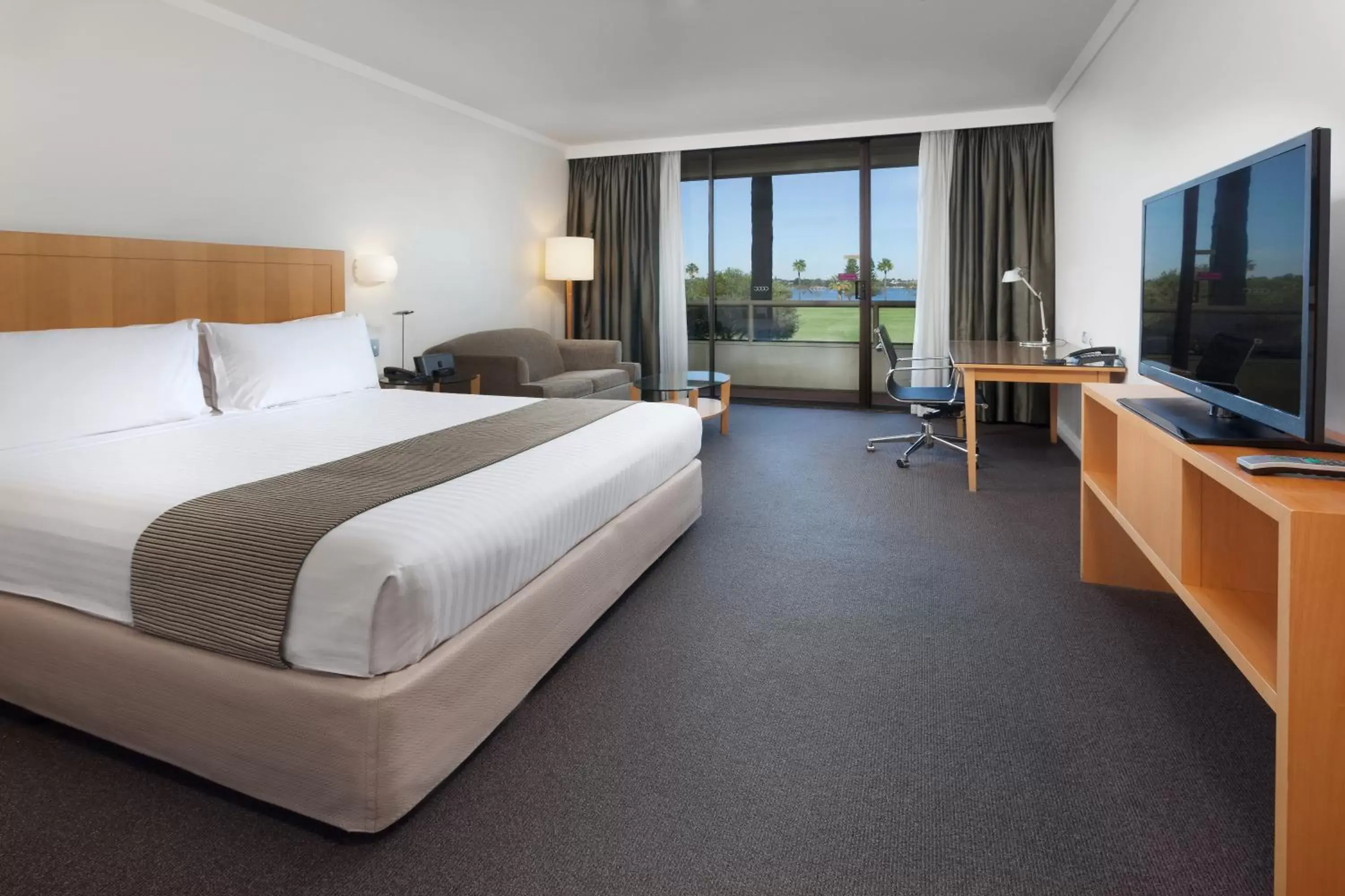 Crowne Plaza Perth by IHG Crowne Plaza Perth by IHG