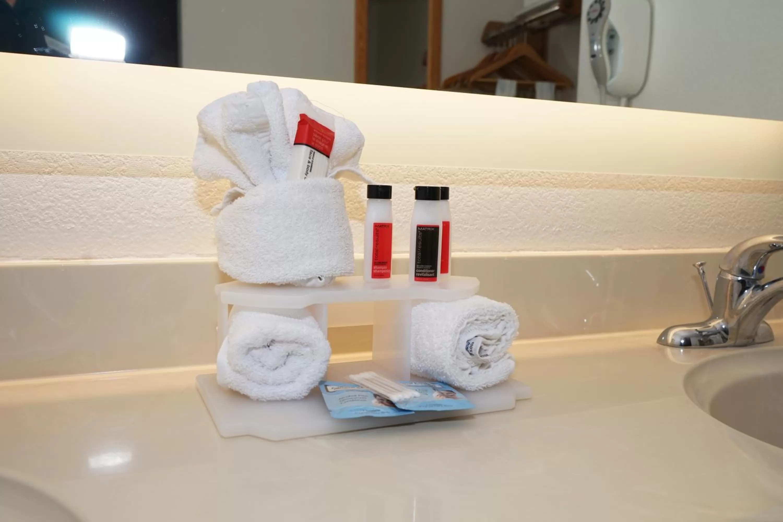 Howard Johnson by Wyndham Salinas