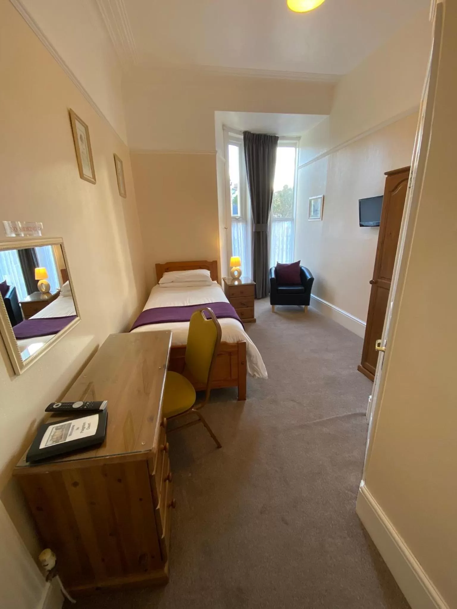 TV and multimedia, Bed in Paignton Court